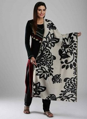 White & Black Printed Winter Stole