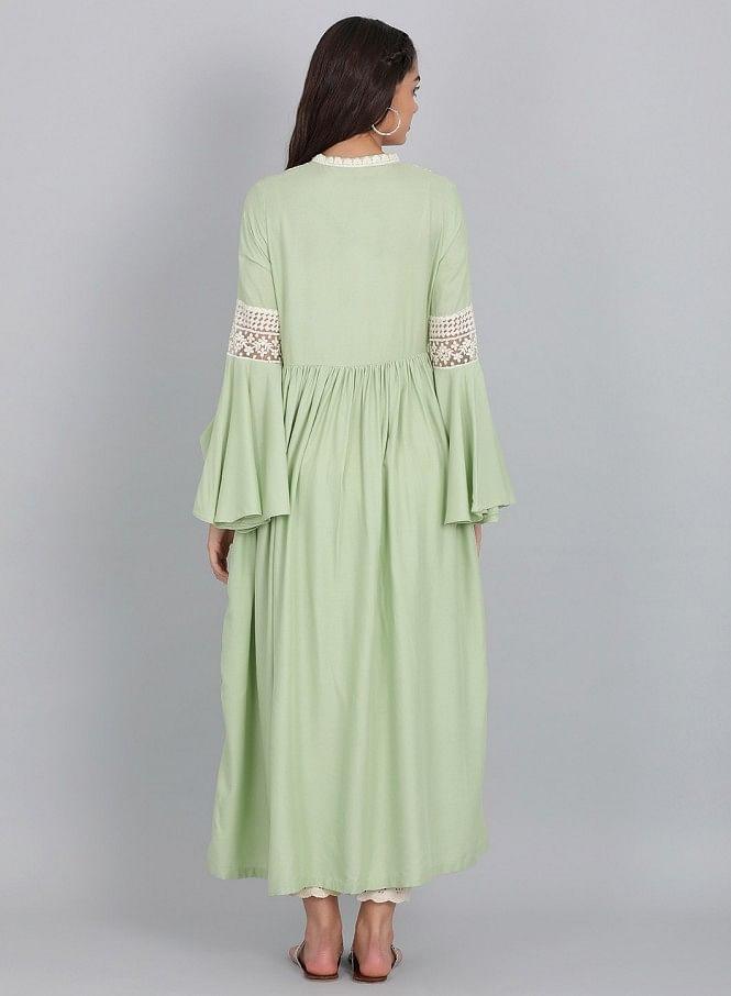 Green Mandarin Neck Embroidered kurta - wforwoman