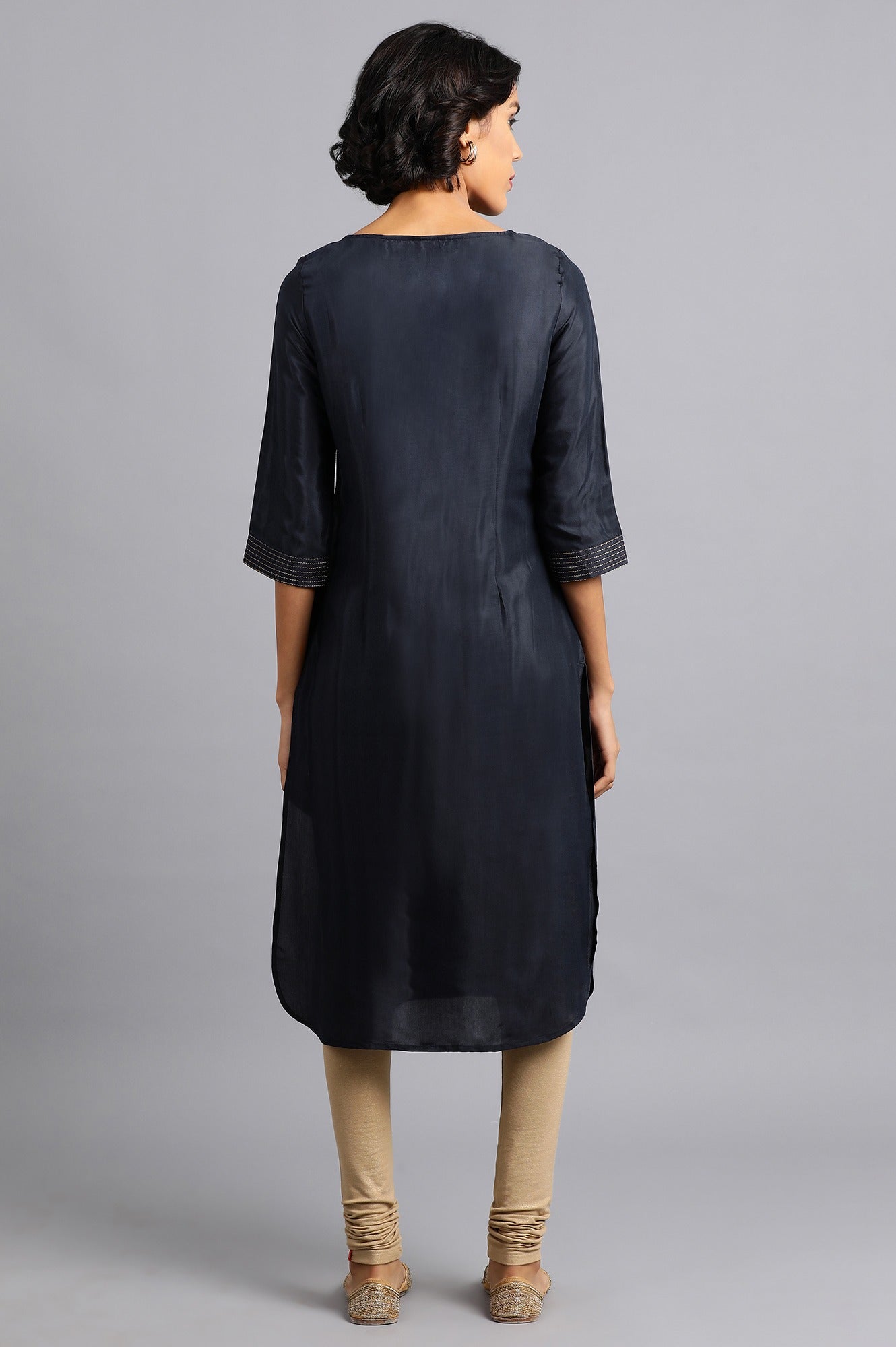 Blue Round Neck Paisley kurta