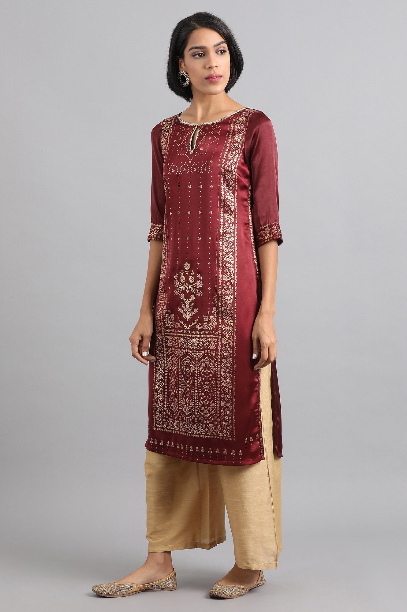 Maroon Round Neck Foil Printed kurta