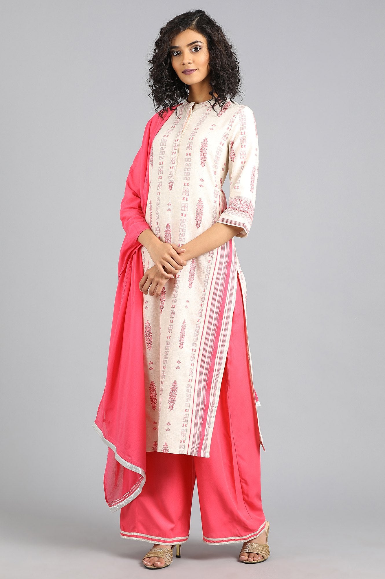 Off-White Mandarin Neck kurta