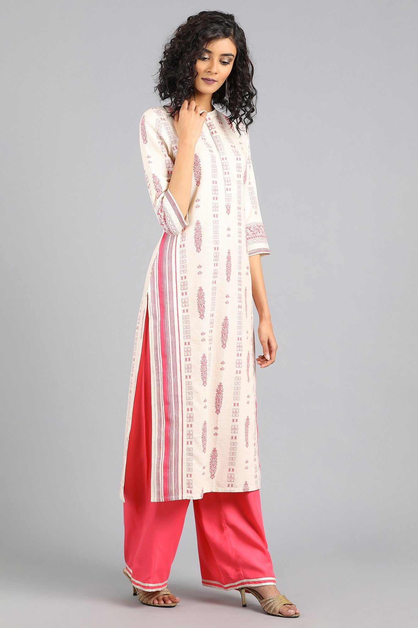Off-White Mandarin Neck kurta