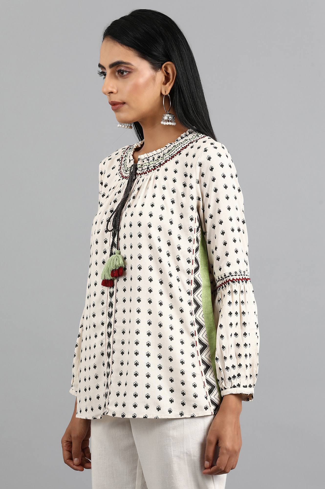 Off-White Round Neck Printed Top