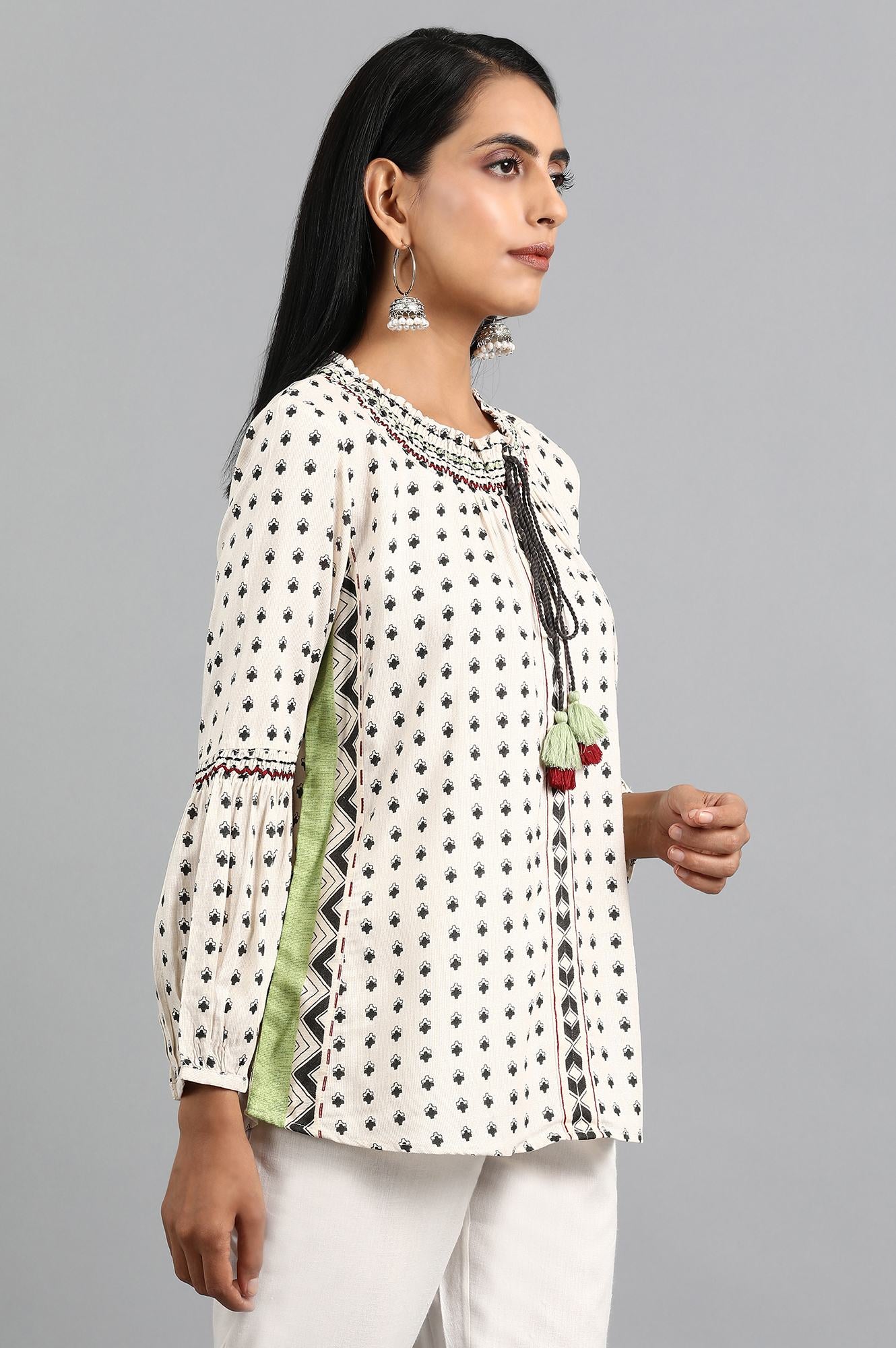 Off-White Round Neck Printed Top