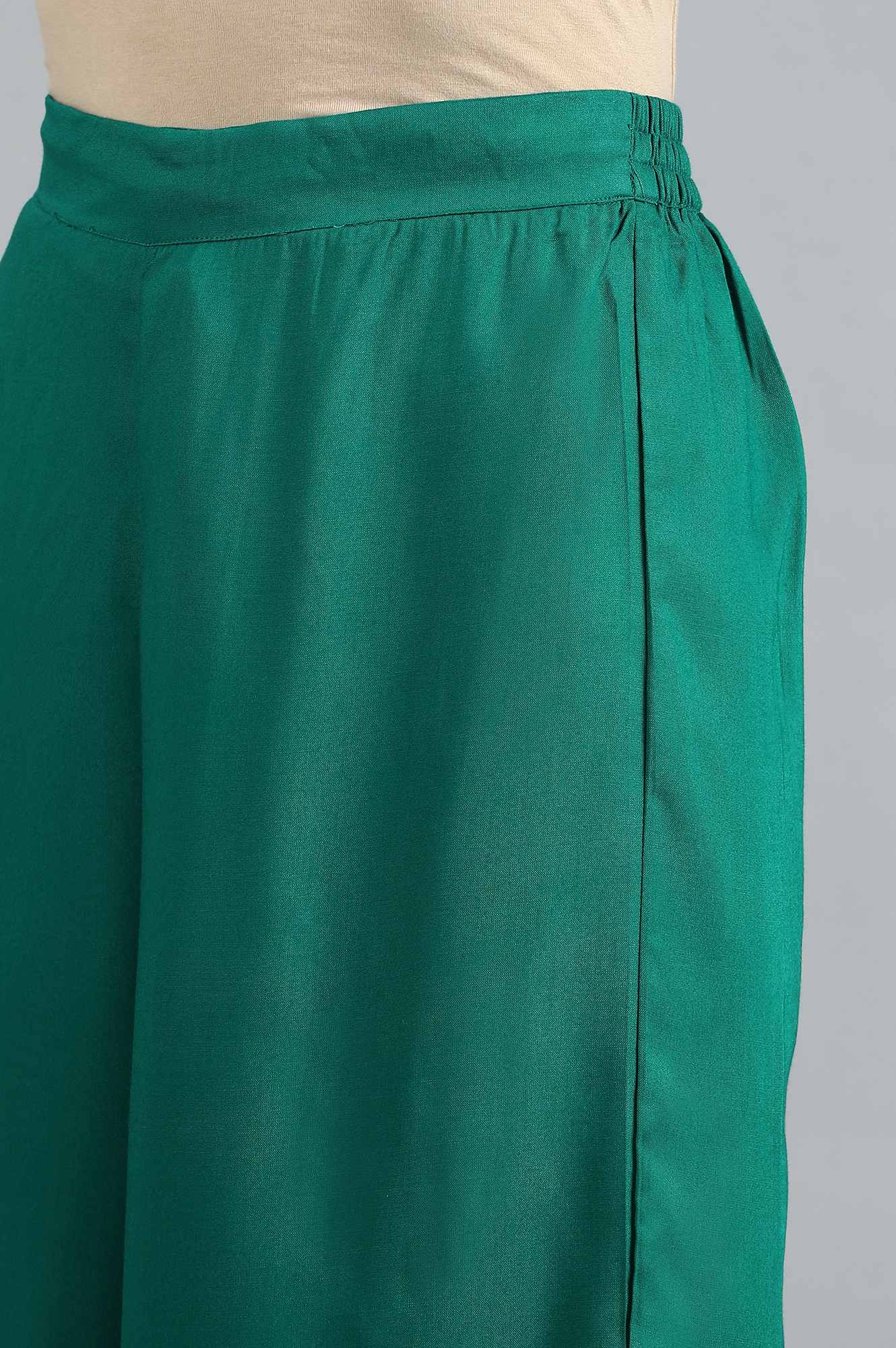 Green Solid Parallel Pants