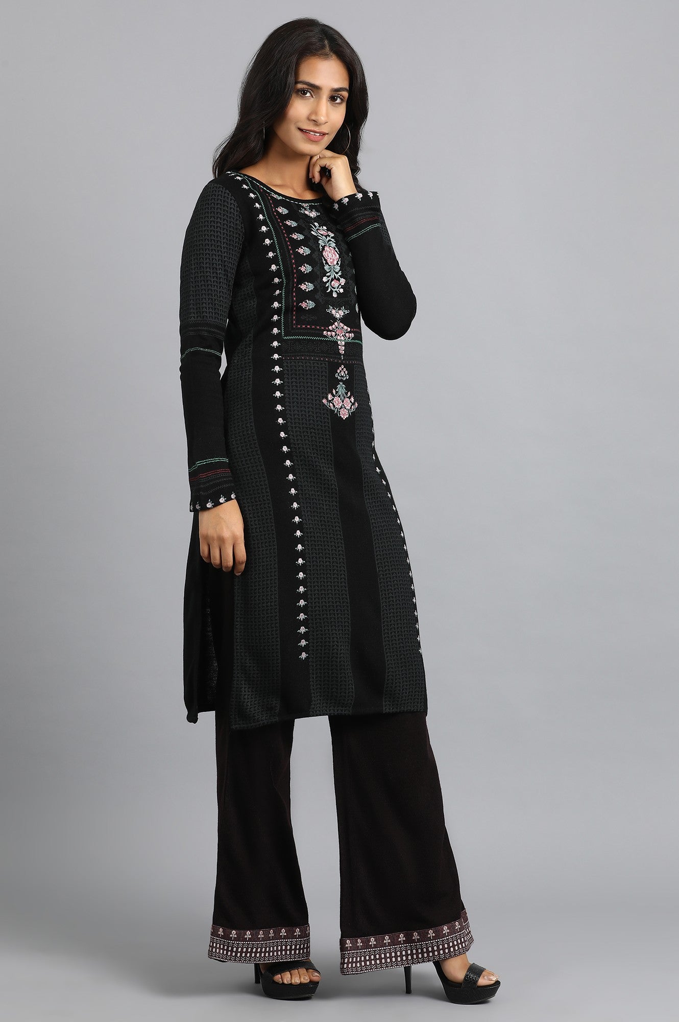 Black Round Neck Winter kurta