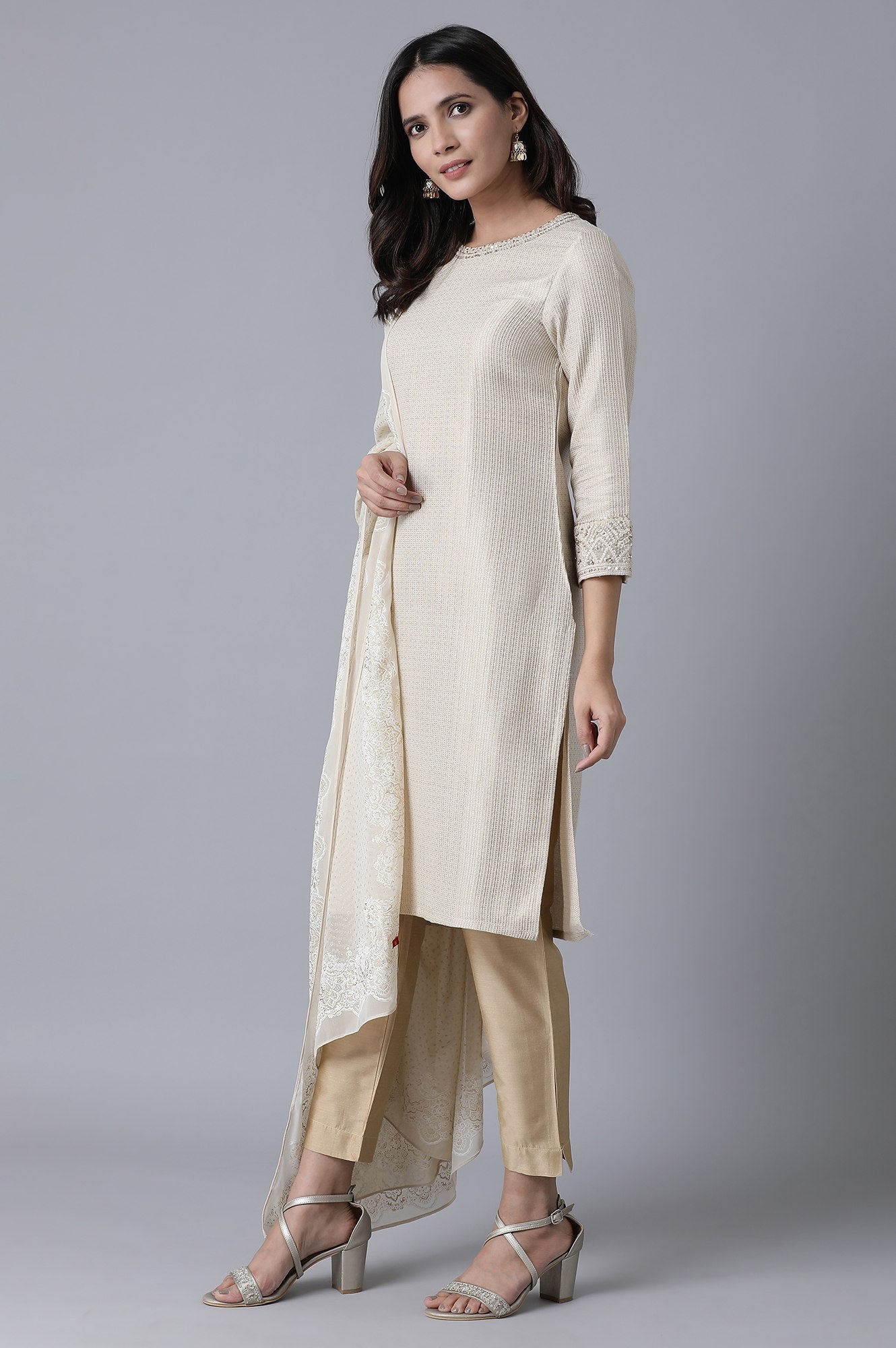 Off-White Zari Dobby Straight Kurta-Slim Pant Set With Dupatta