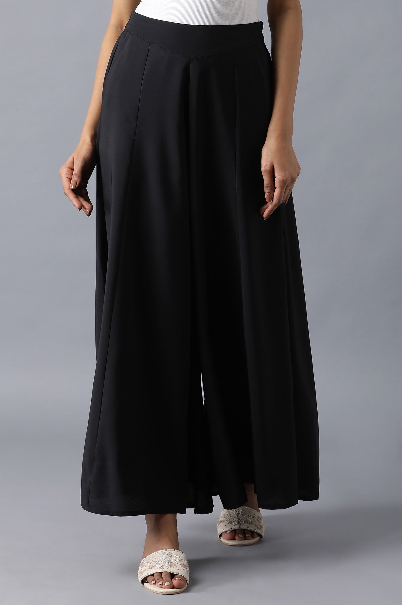 Black Solid Flared Cotton Palazzo With Elasticated Waistband