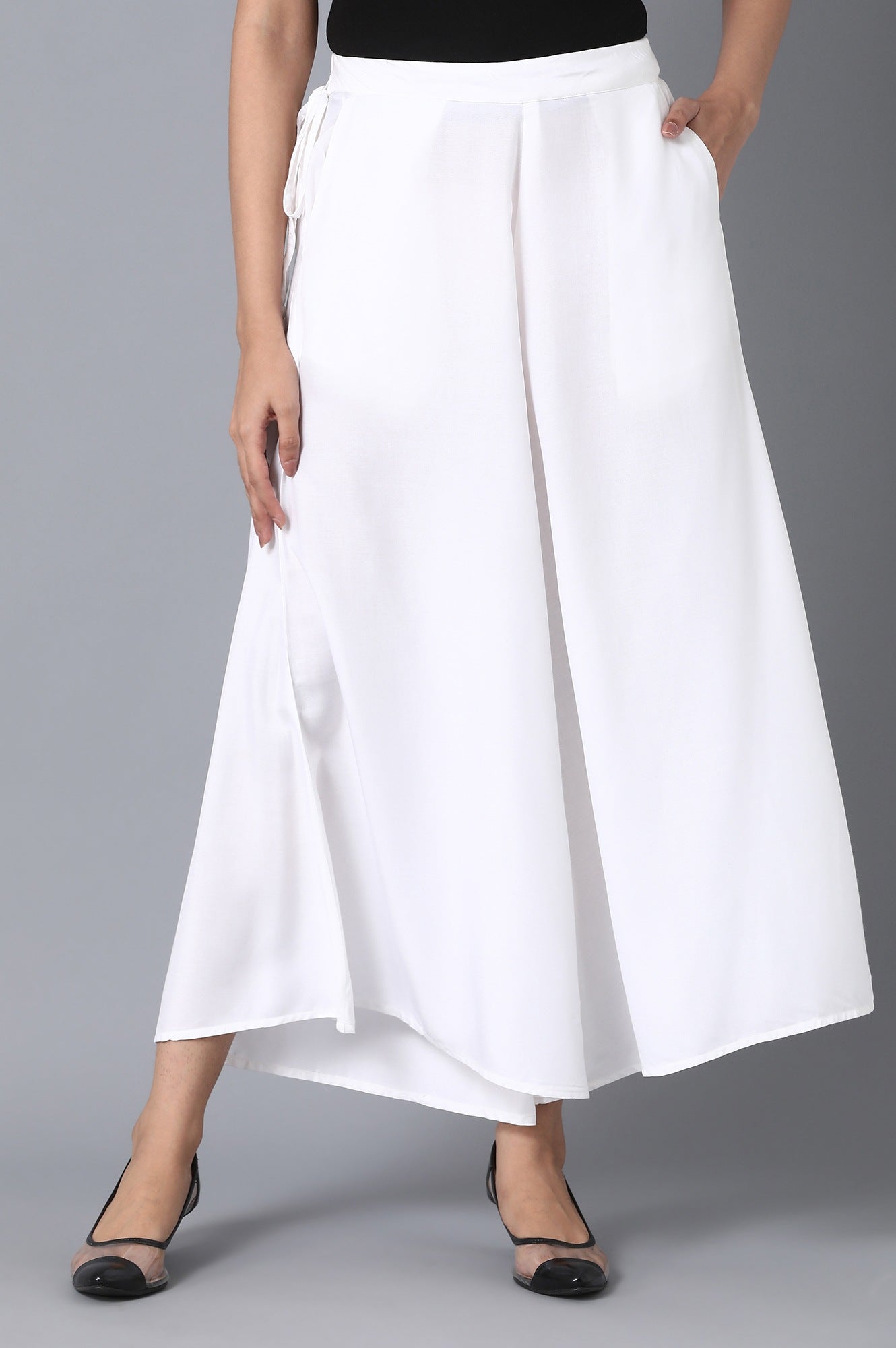 White Solid Flared Cotton Culottes With Elasticated Waist