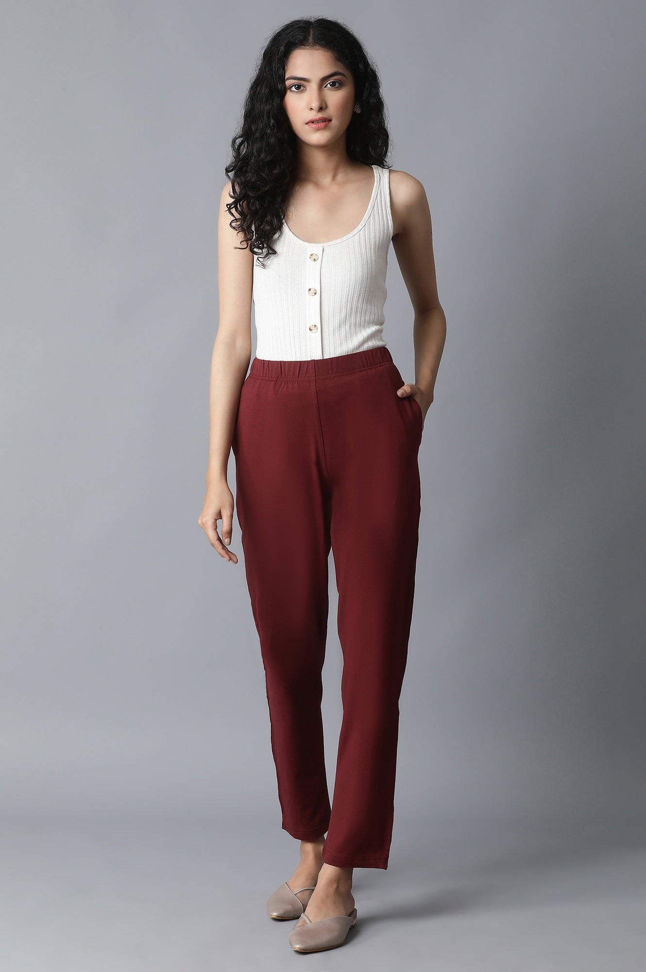 Maroon Solid Straight Fit Cotton Pants With Elasticated Waist