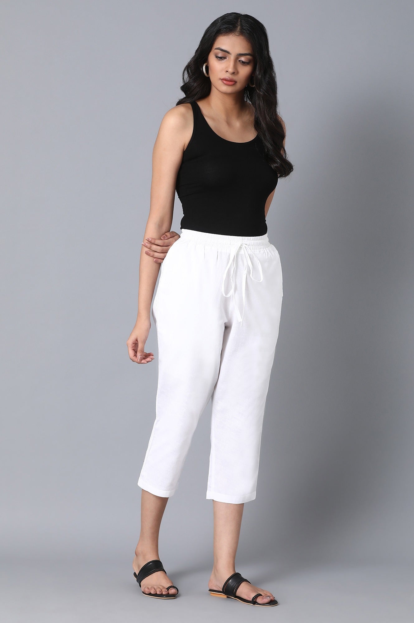 White Solid Straight Fit Cotton Pants With Drawstring