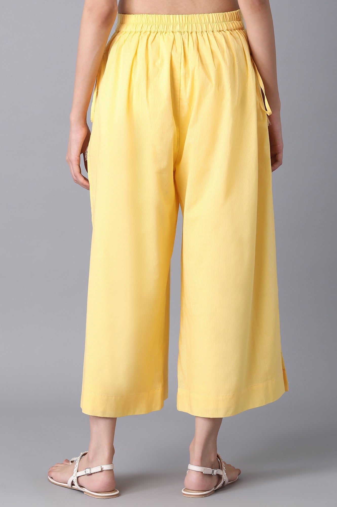 Yellow Solid Wide Leg Cotton Culottes With Drawstring Detail