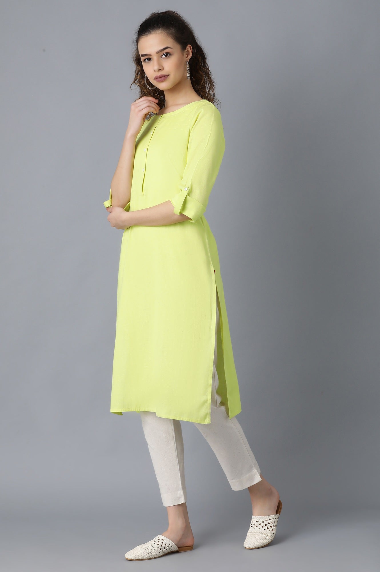 Yellow Round Neck Solid Kurta - wforwoman