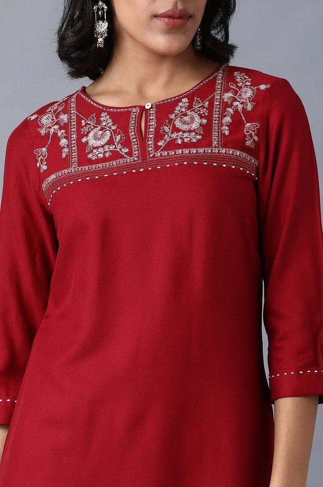 Maroon Round Neck Embroidered kurta - wforwoman