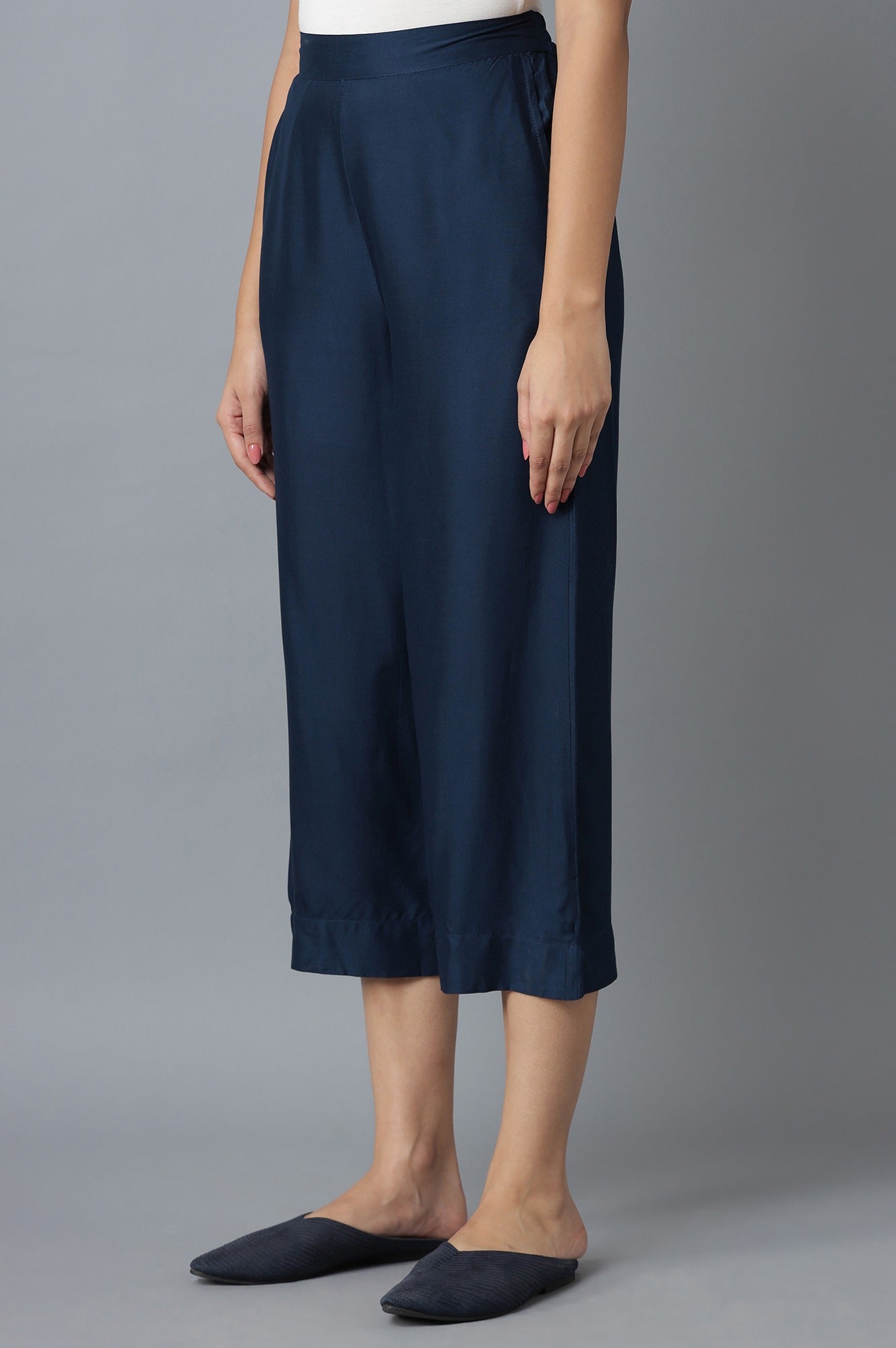 Navy Blue Solid Straight Fit Cotton Culottes With Elasticated Waist