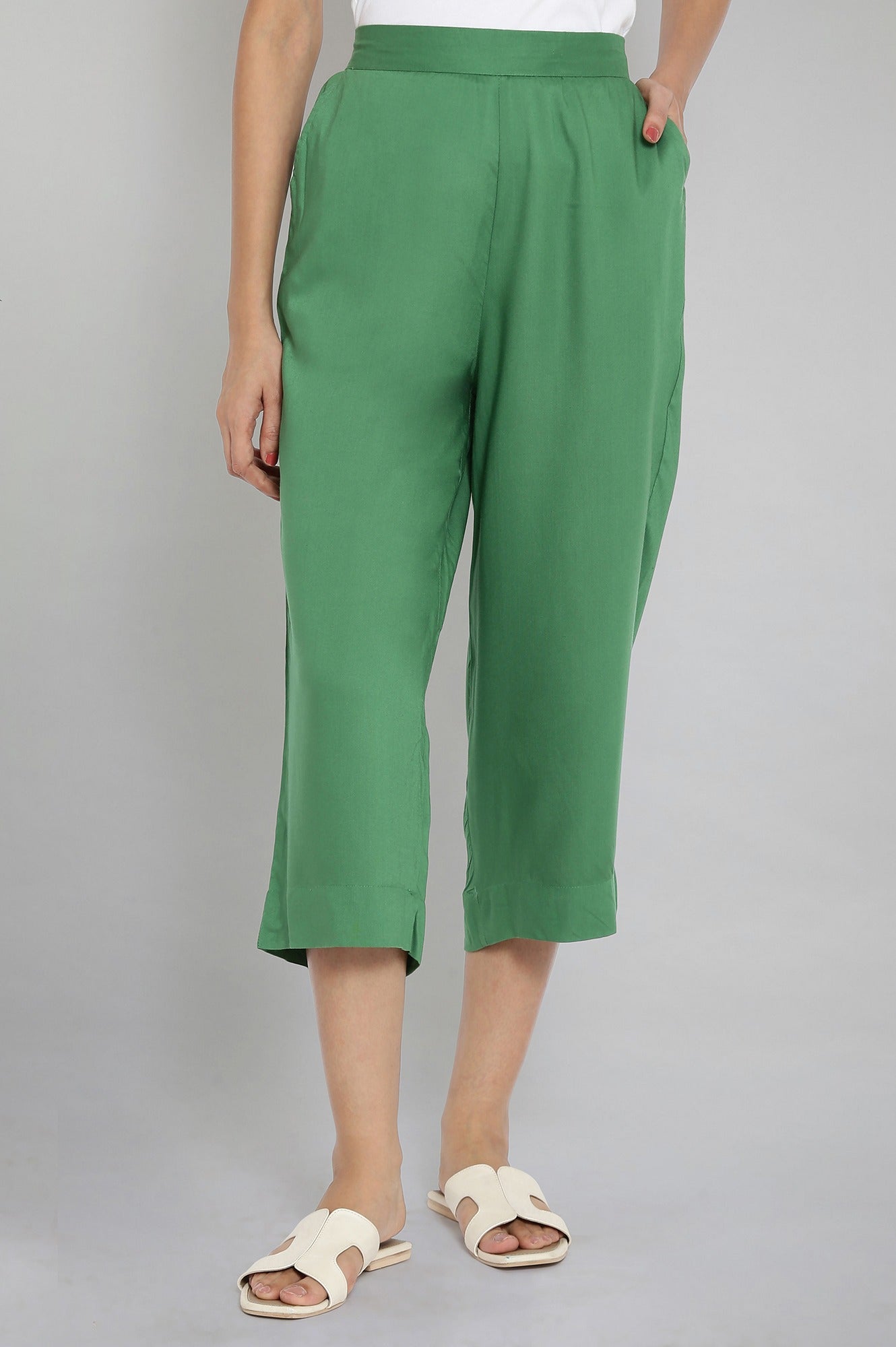 Muted Sage Green Solid Straight Fit Cotton Culottes With Elasticated Waist