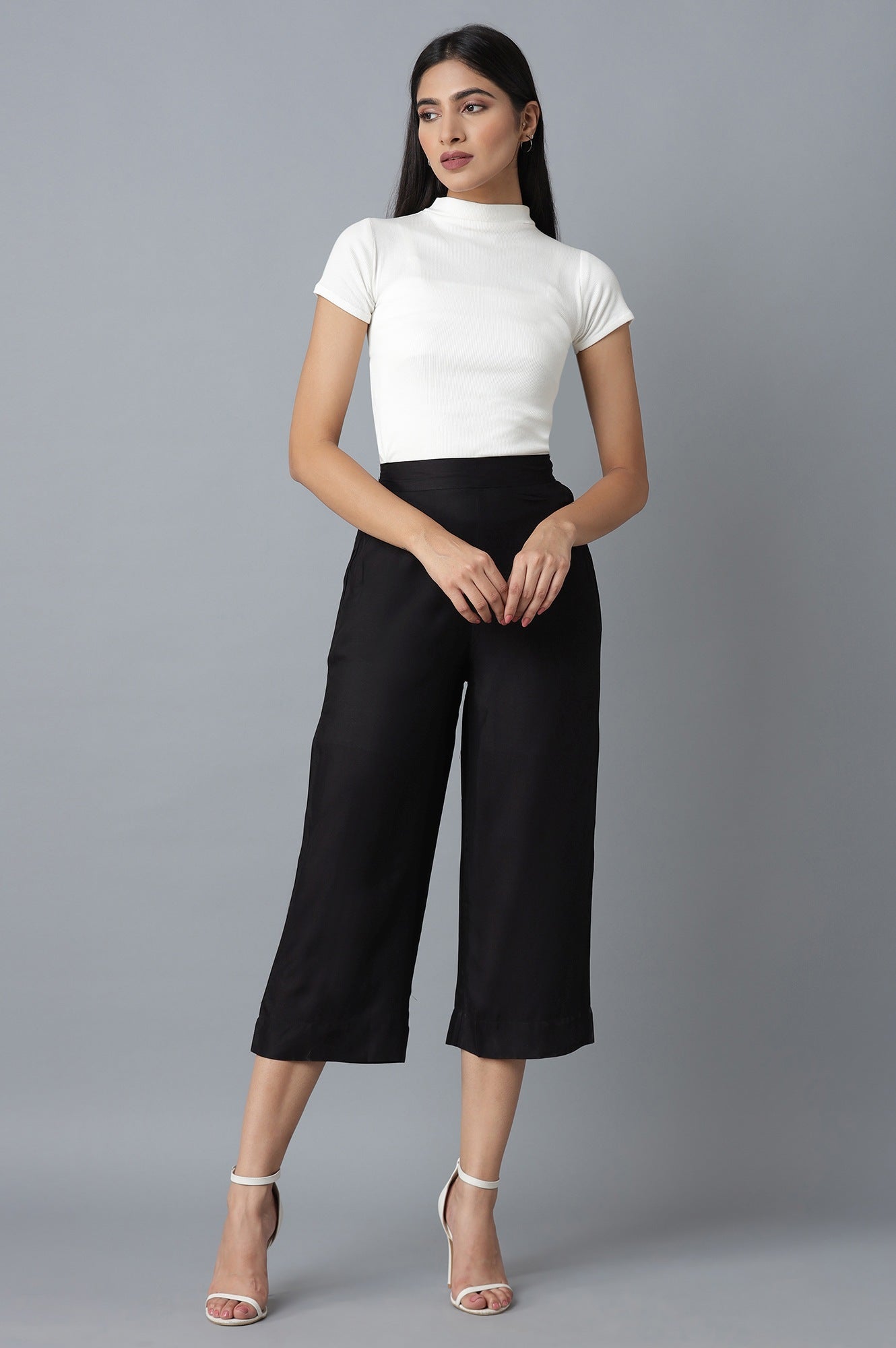 Black Solid Straight Fit Cotton Culottes With Elasticated Waist