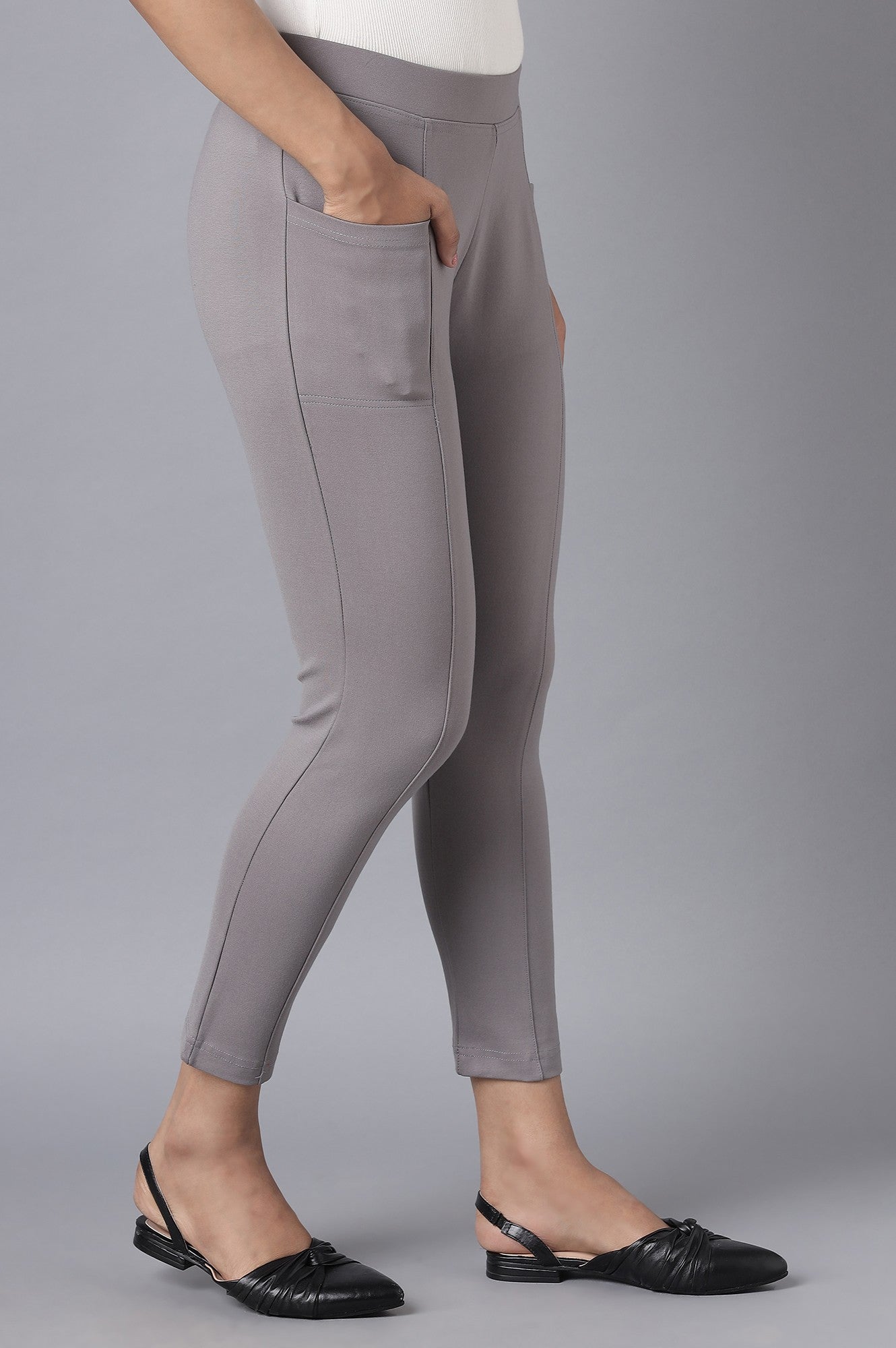 Grey Solid Straight Fit Yoga Tights With Elasticated Waist