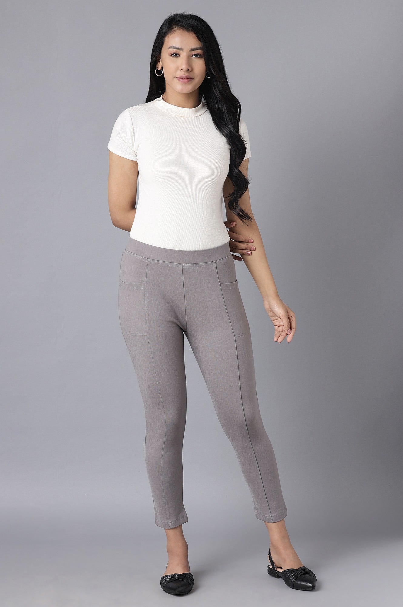 Grey Solid Straight Fit Yoga Tights With Elasticated Waist