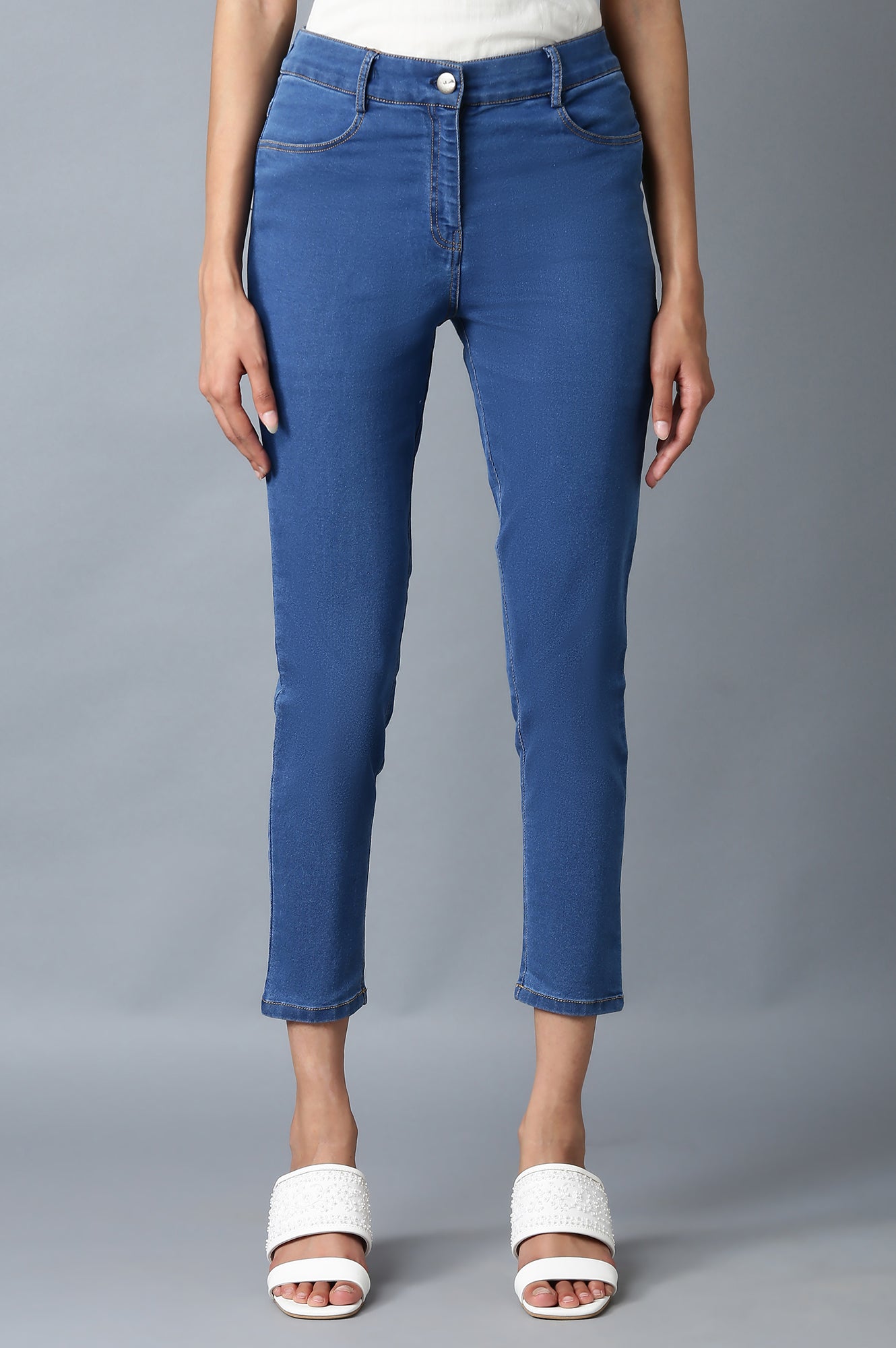 Ice Blue Solid Slim-fit Denim Pants with Front Zip Closure