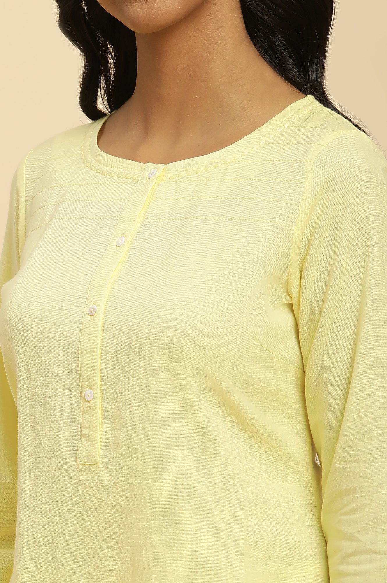 Yellow Round Neck Solid Kurta