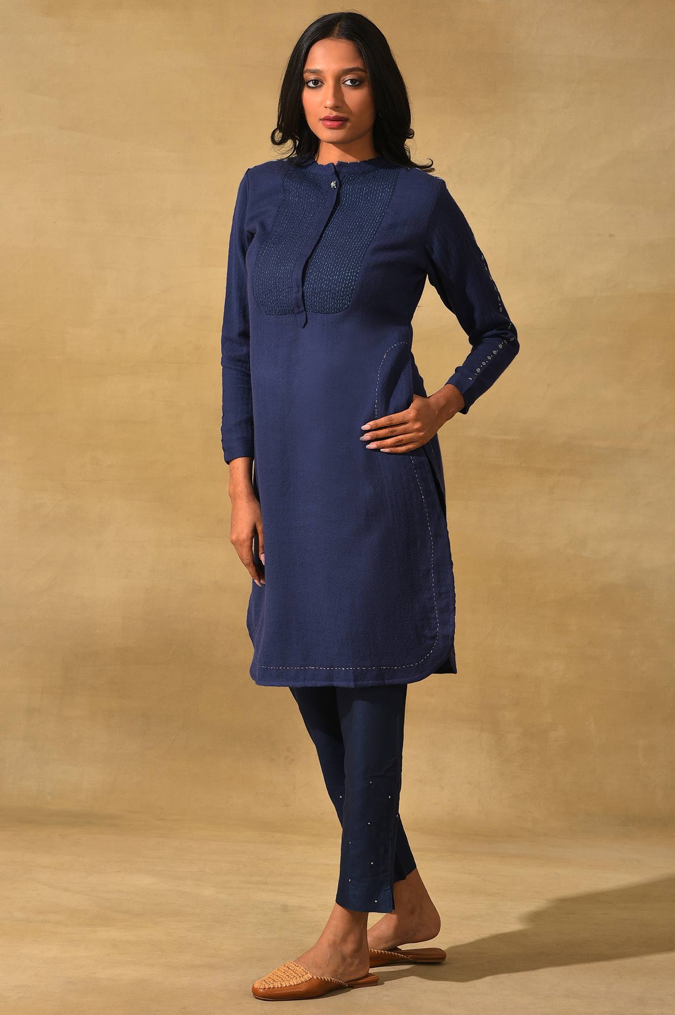 Blue Mandarin Neck Woollen kurta