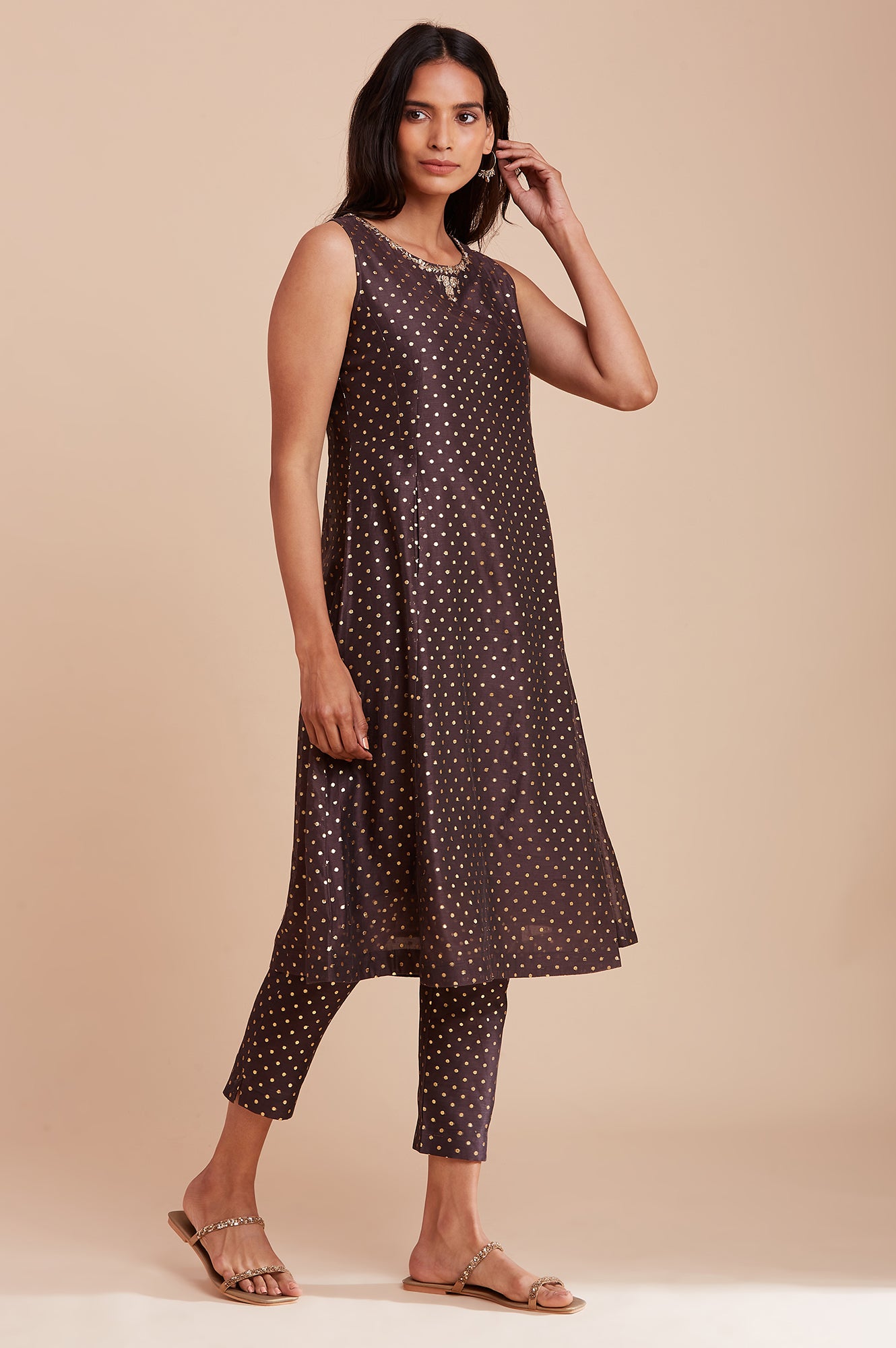 Dark Brown Sleeveless Jacquard kurta