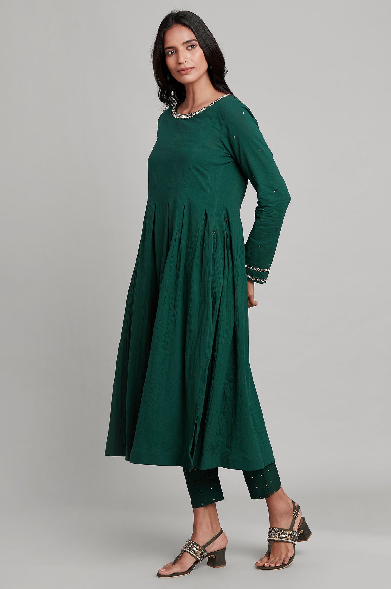 Dark Green Solid Slim Pants