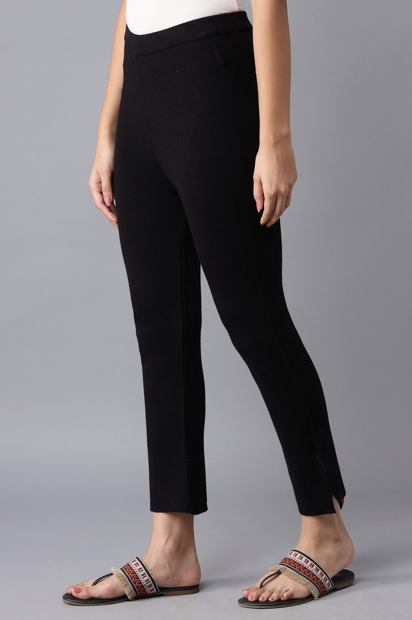 Black Knitted Slim Pants