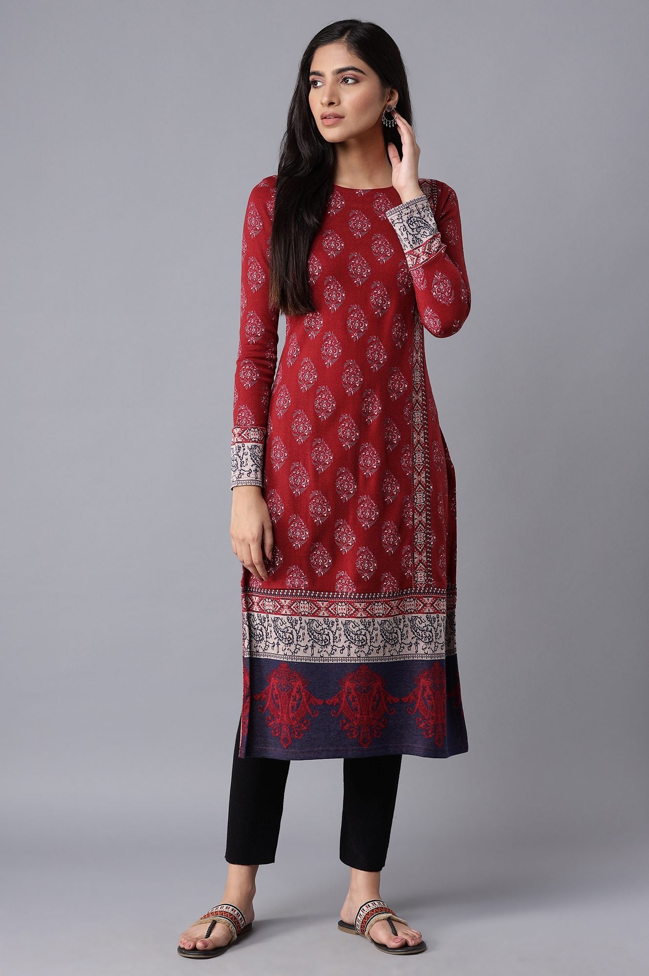 Black Knitted Slim Pants