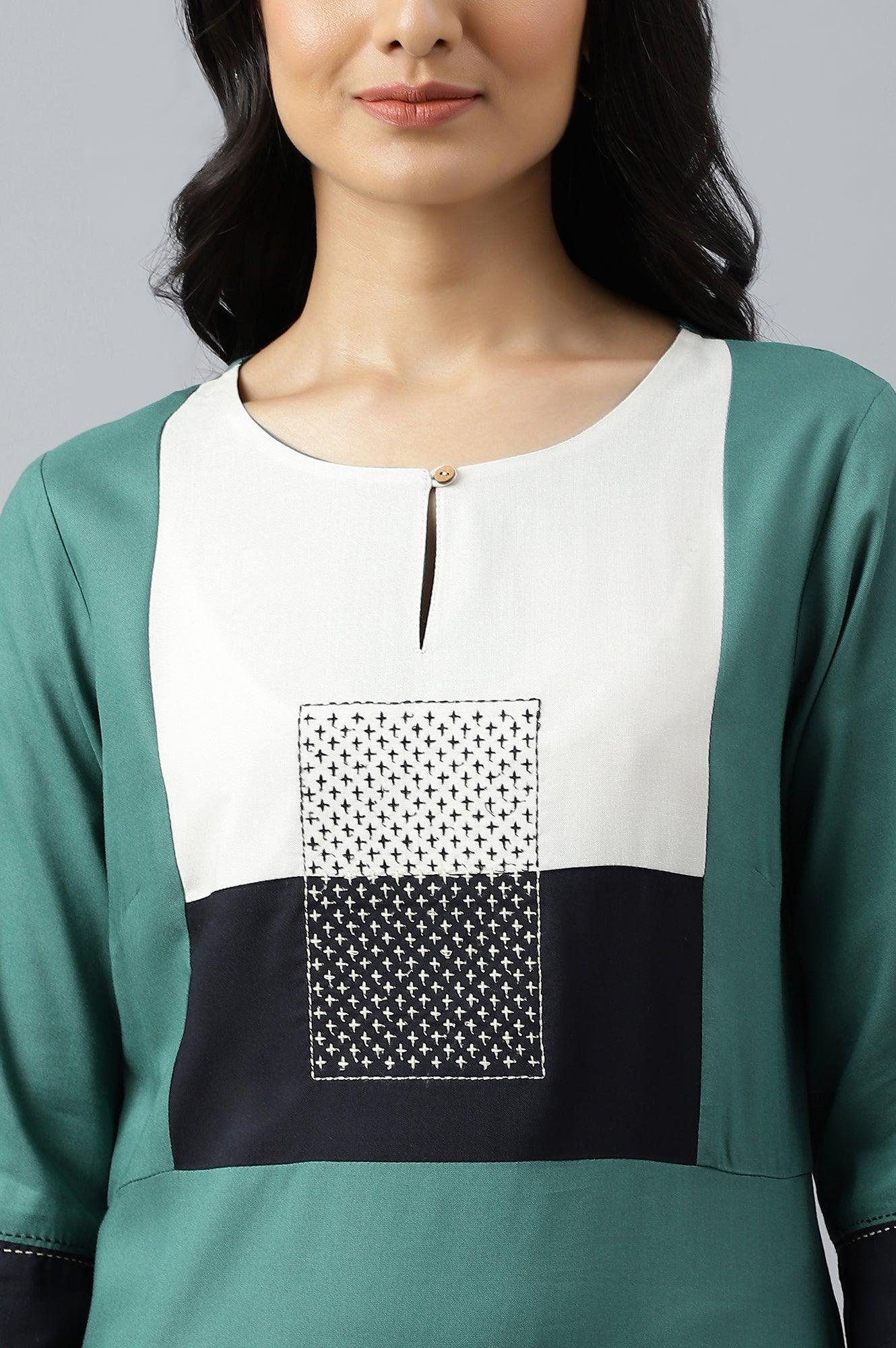 Green Solid kurta With Ecru And Black Yoke - wforwoman