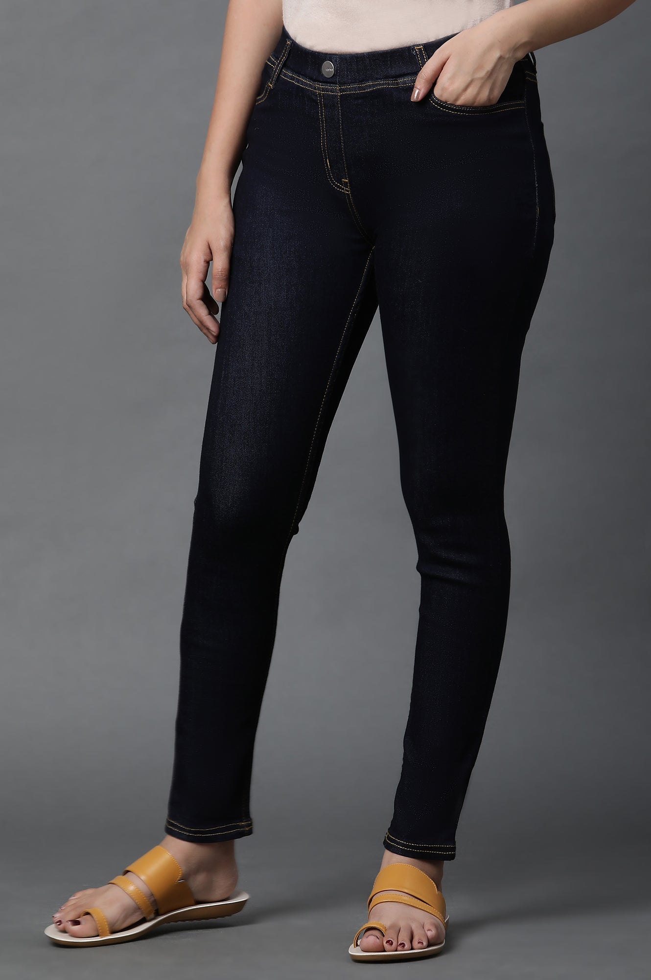 Mid Blue Solid Skinny Fit Denim Jeggings with Elasticated Waistband