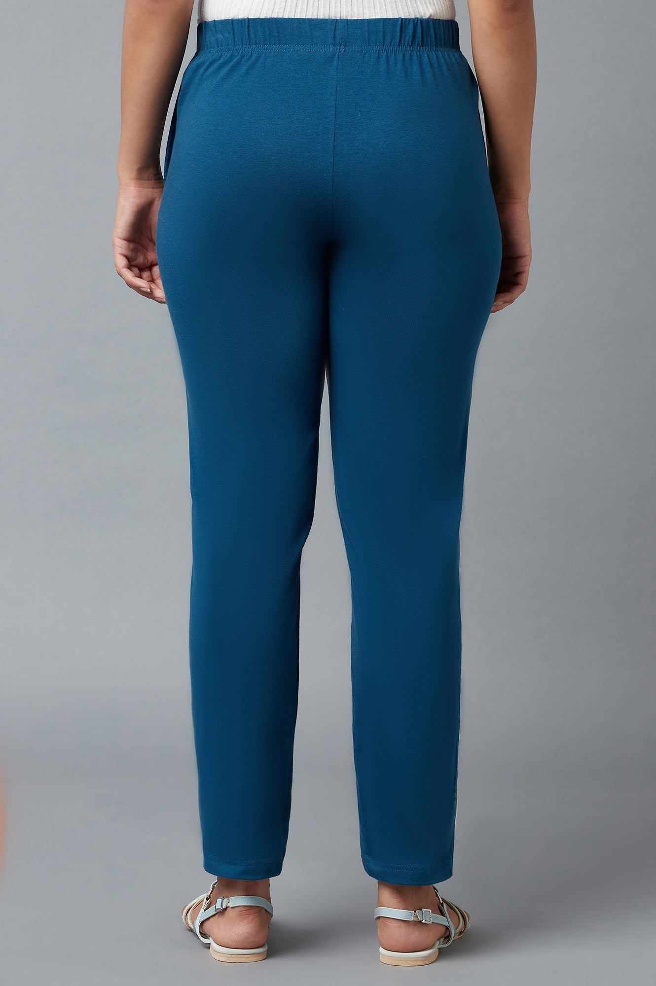 Blue Solid Straight Fit Cotton Pants With Elasticated Waistband