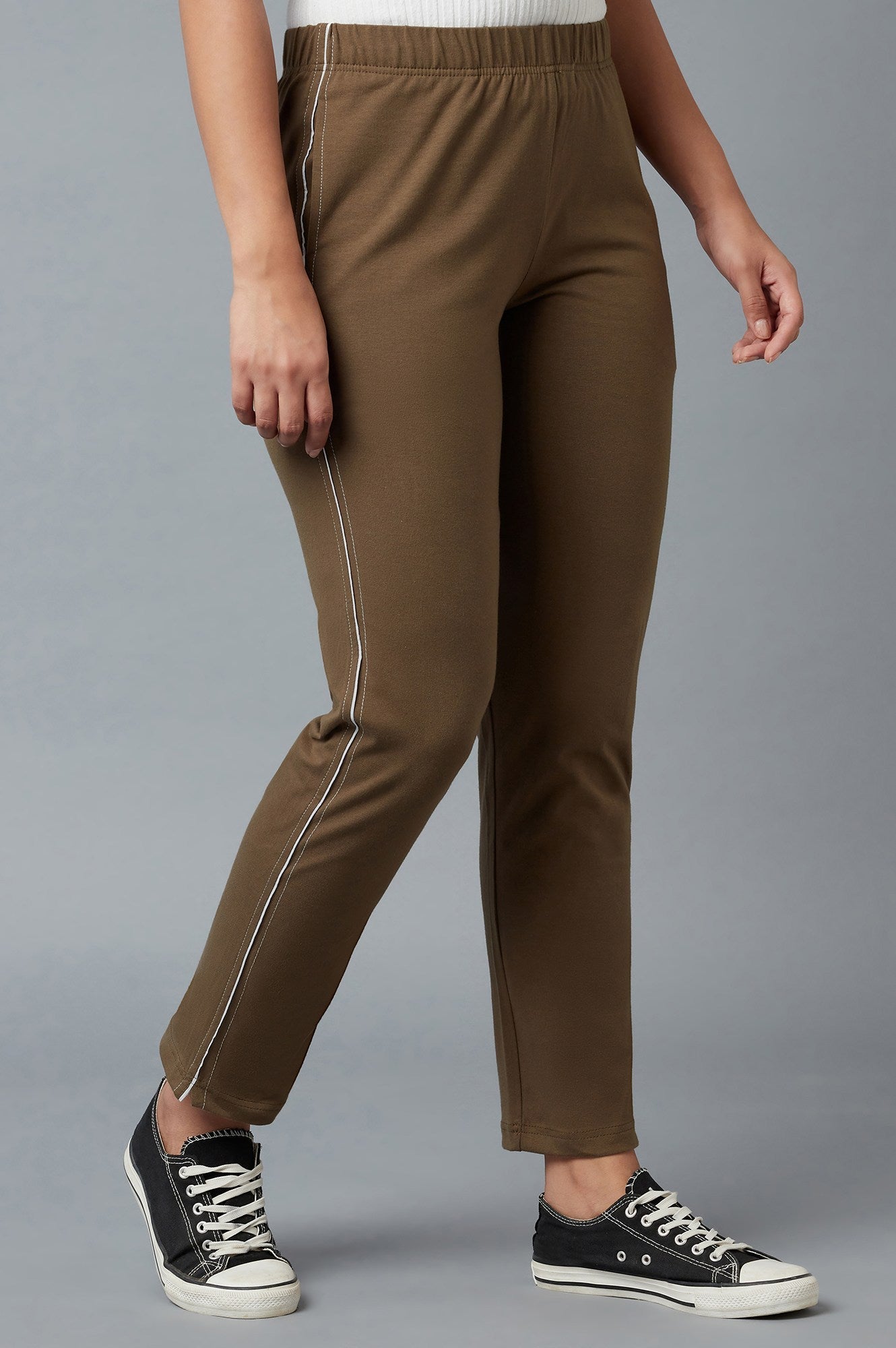 Brown Solid Straight-fit Cotton Pants with Elasticated Waist