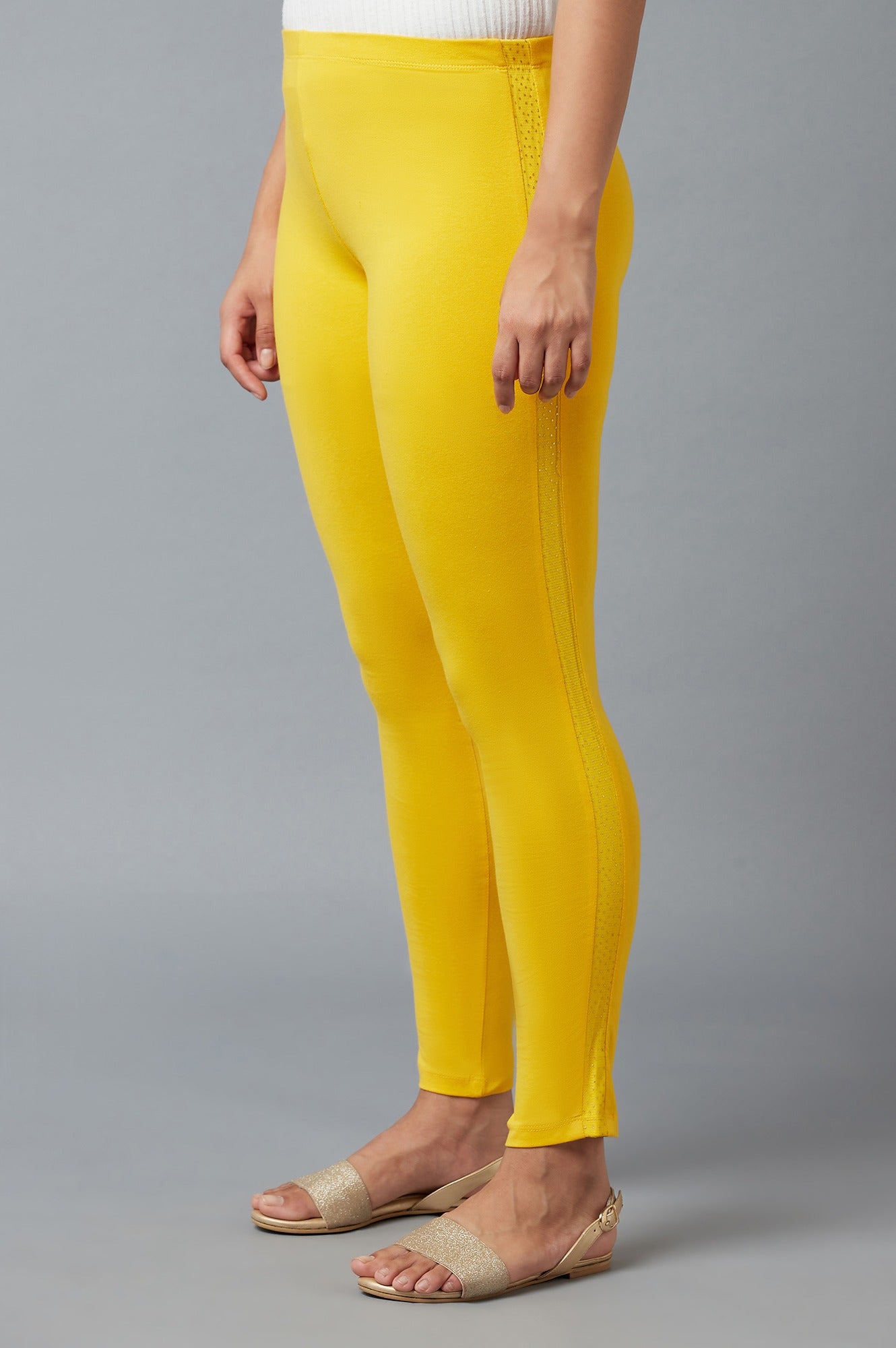 Yellow Solid Skinny Fit Cotton Tights With Elasticated Waist