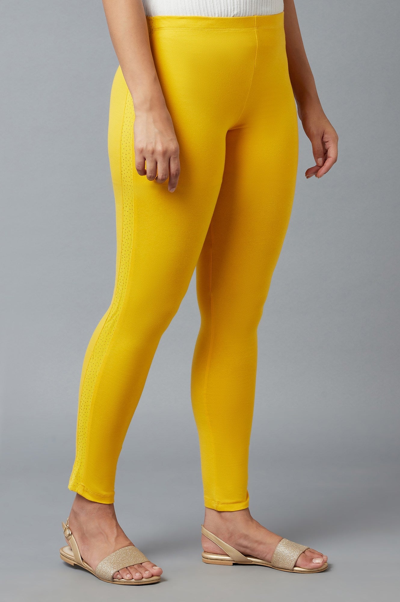 Yellow Solid Skinny Fit Cotton Tights With Elasticated Waist