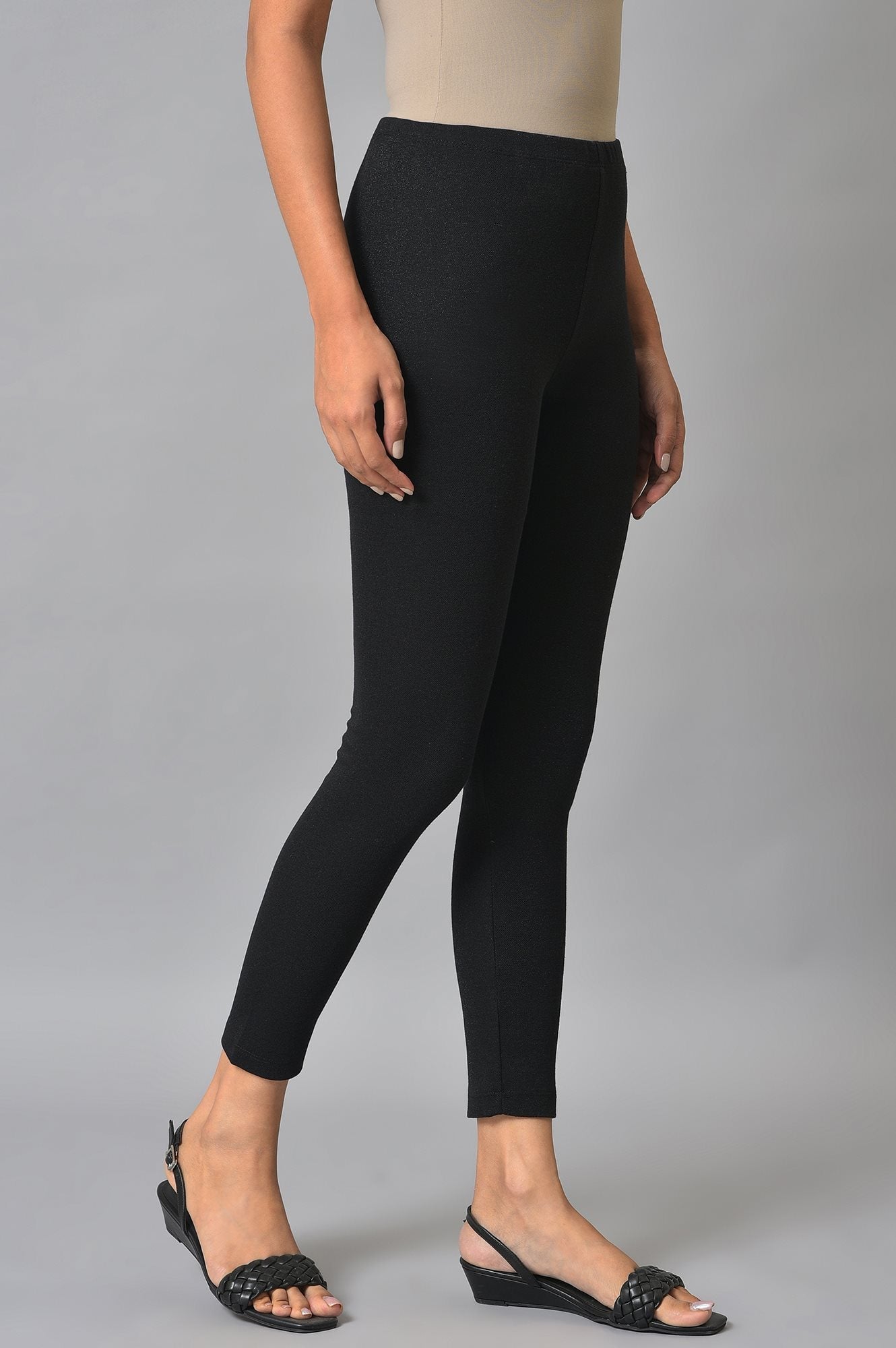 Black Solid Skinny Fit Tights With Elasticated Waist