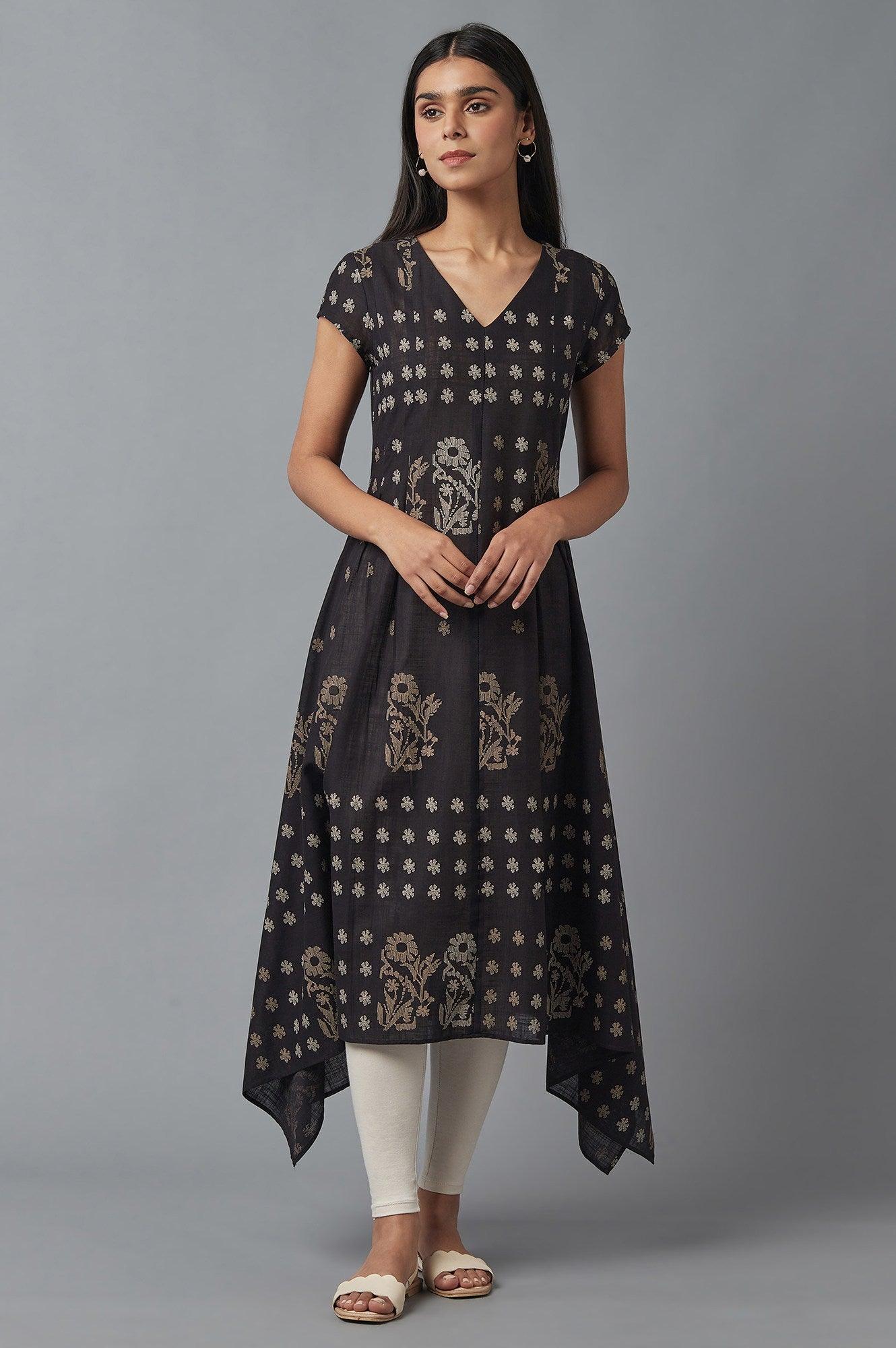Black Flared kurta In Floral Print and Side Dipped Hemline - wforwoman