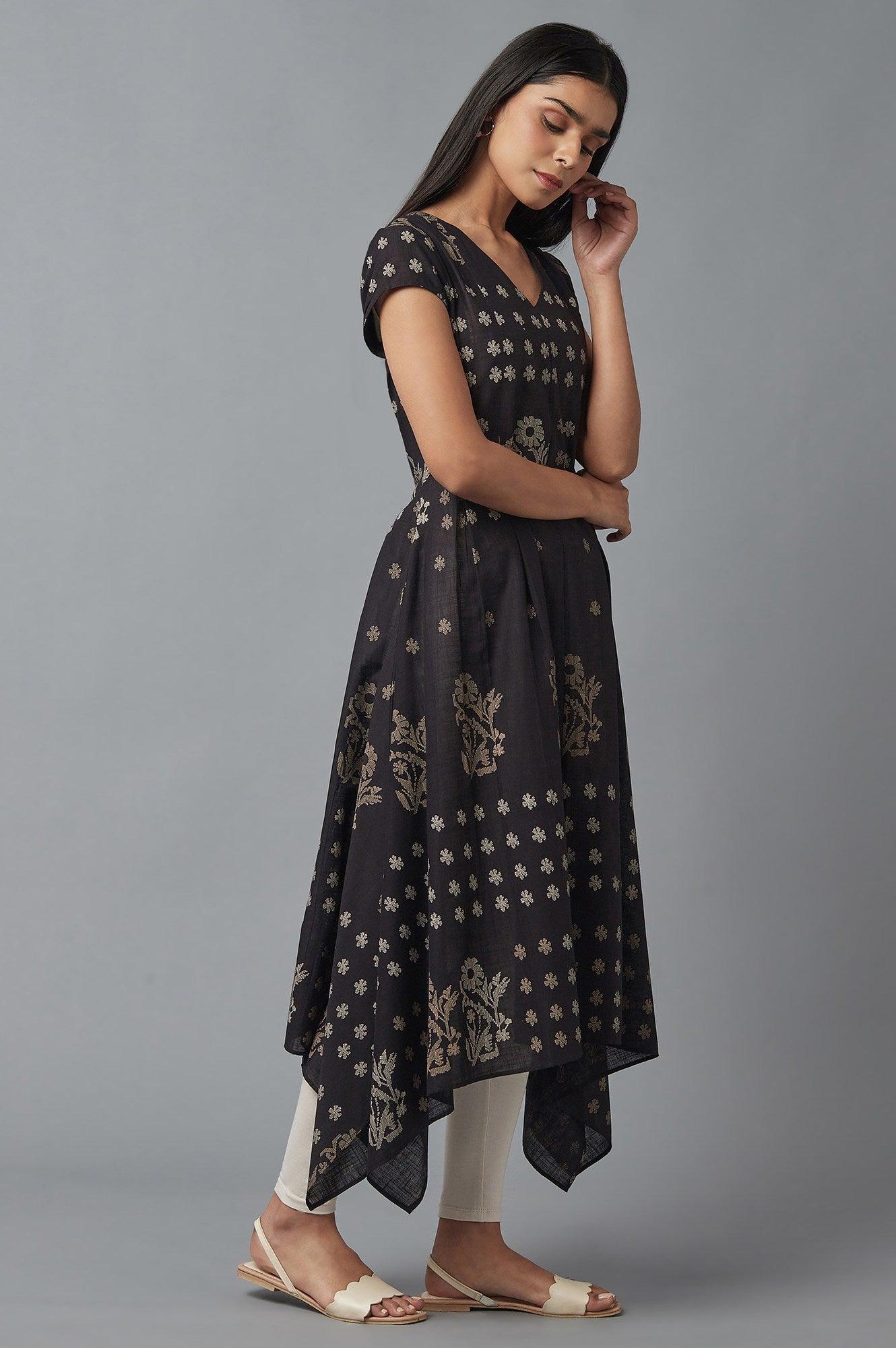 Black Flared kurta In Floral Print and Side Dipped Hemline - wforwoman