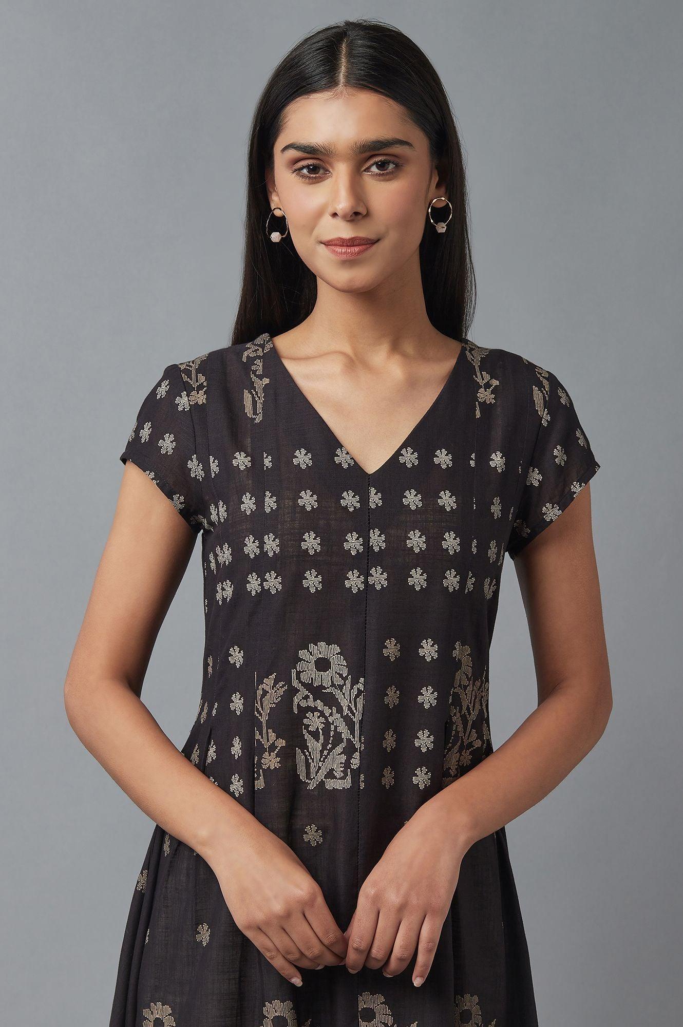 Black Flared kurta In Floral Print and Side Dipped Hemline - wforwoman