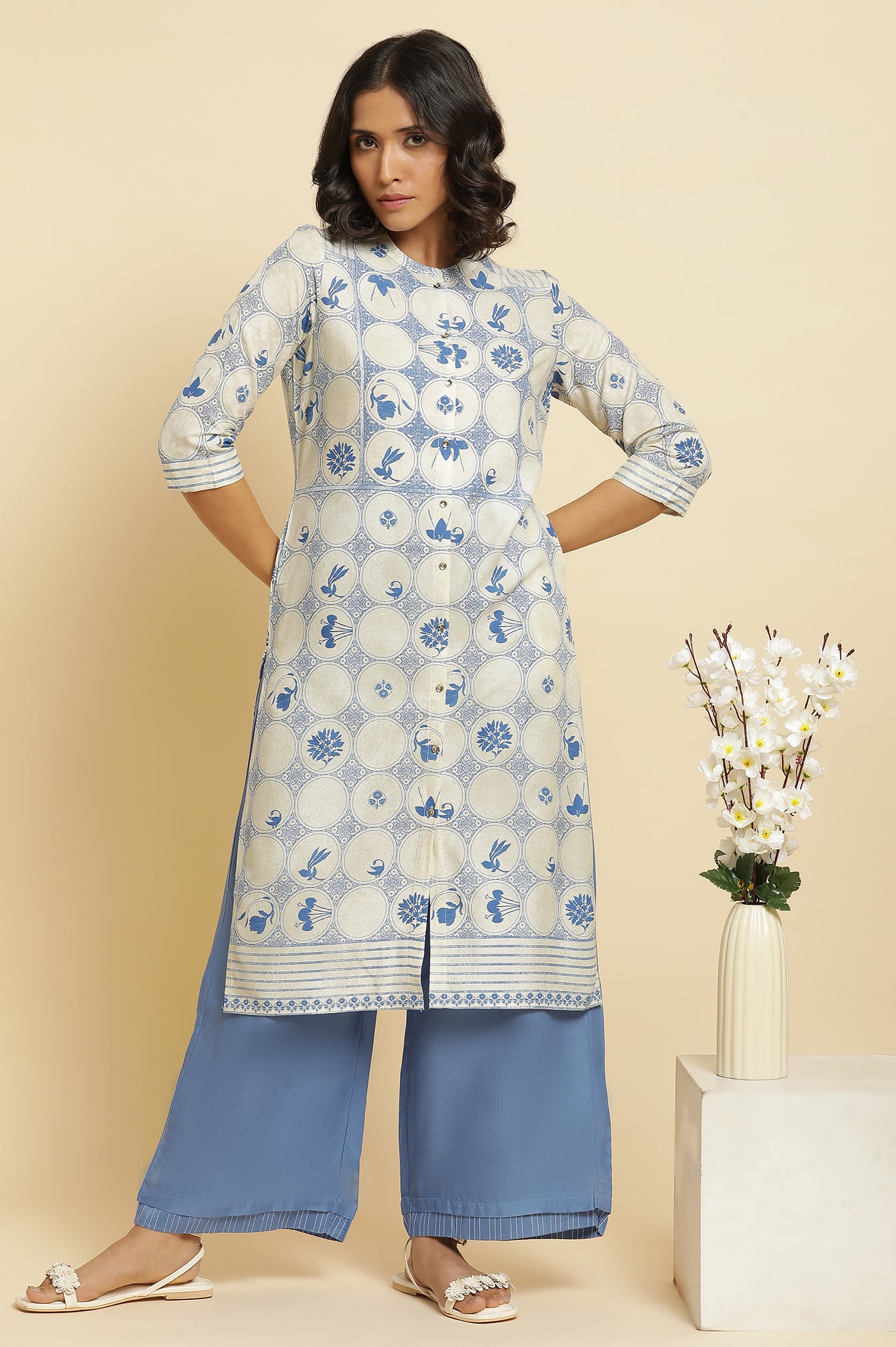 Blue Printed Kurta & Parallel Pants Set