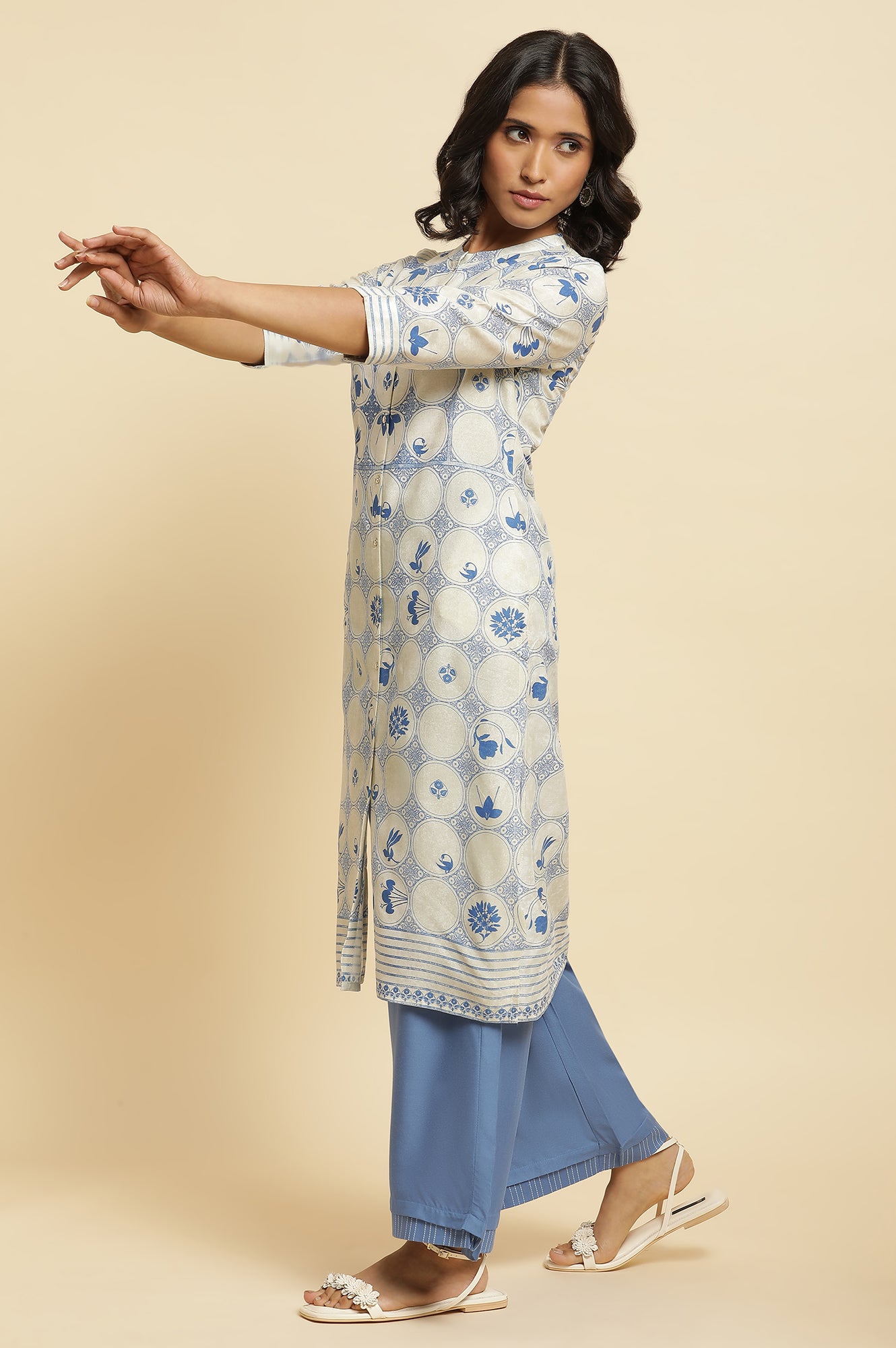 Blue Printed Kurta & Parallel Pants Set