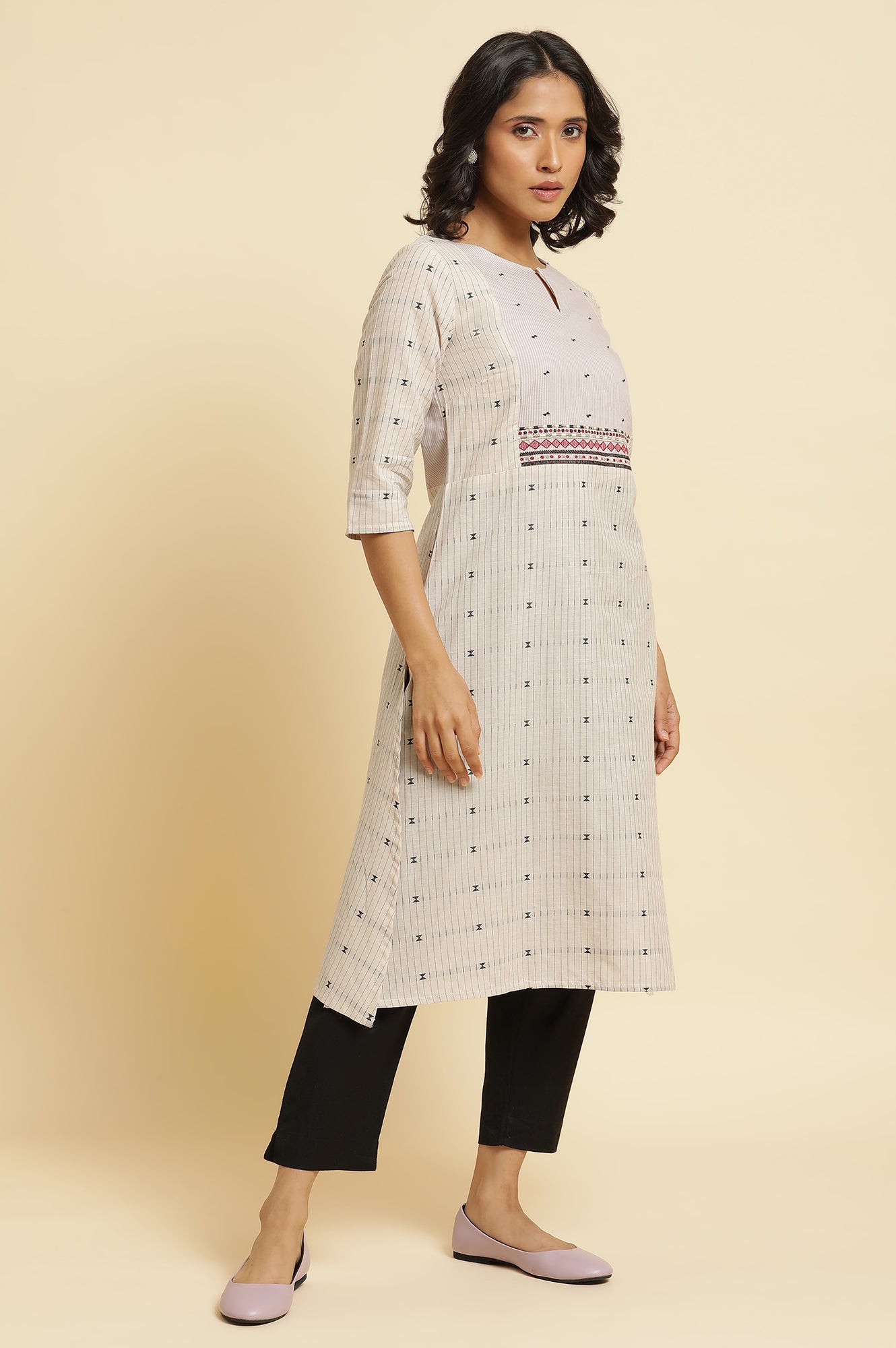 Beige Printed Kurta, Pants And Dupatta Set