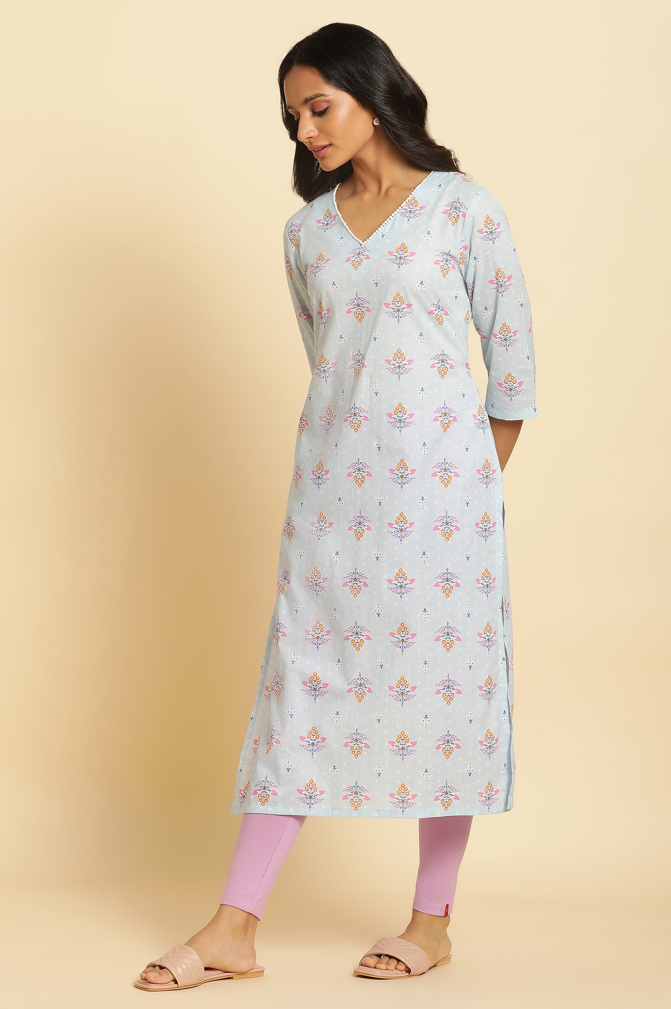 Blue Floral Printed Straight Kurta