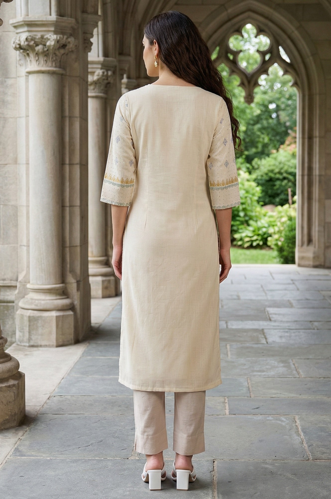 White Ethnic Motif Pure Cotton Straight Kurta