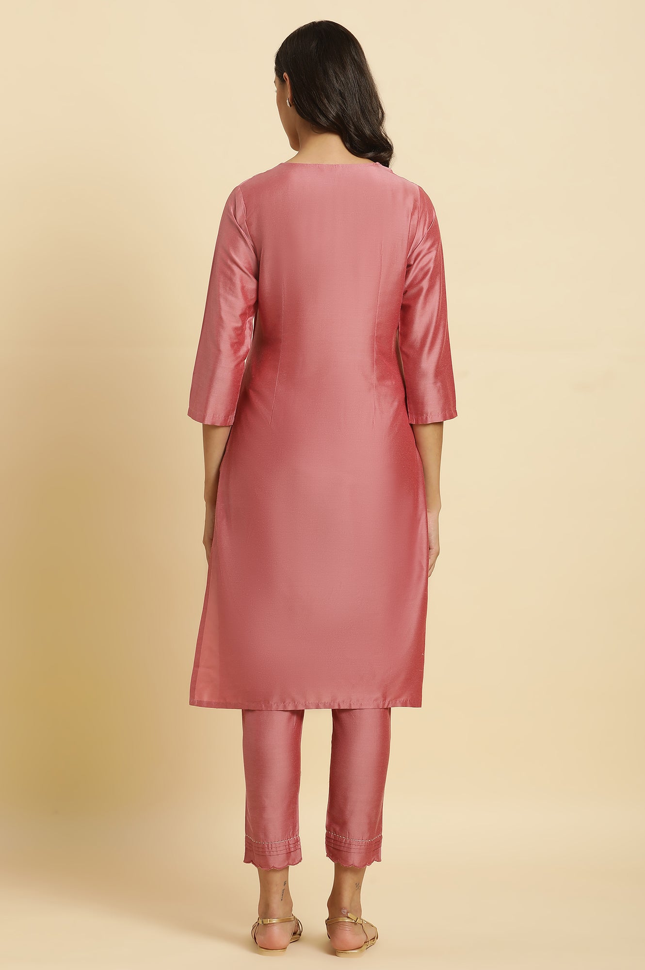 Pink Embroidered Thread Work Straight Kurta