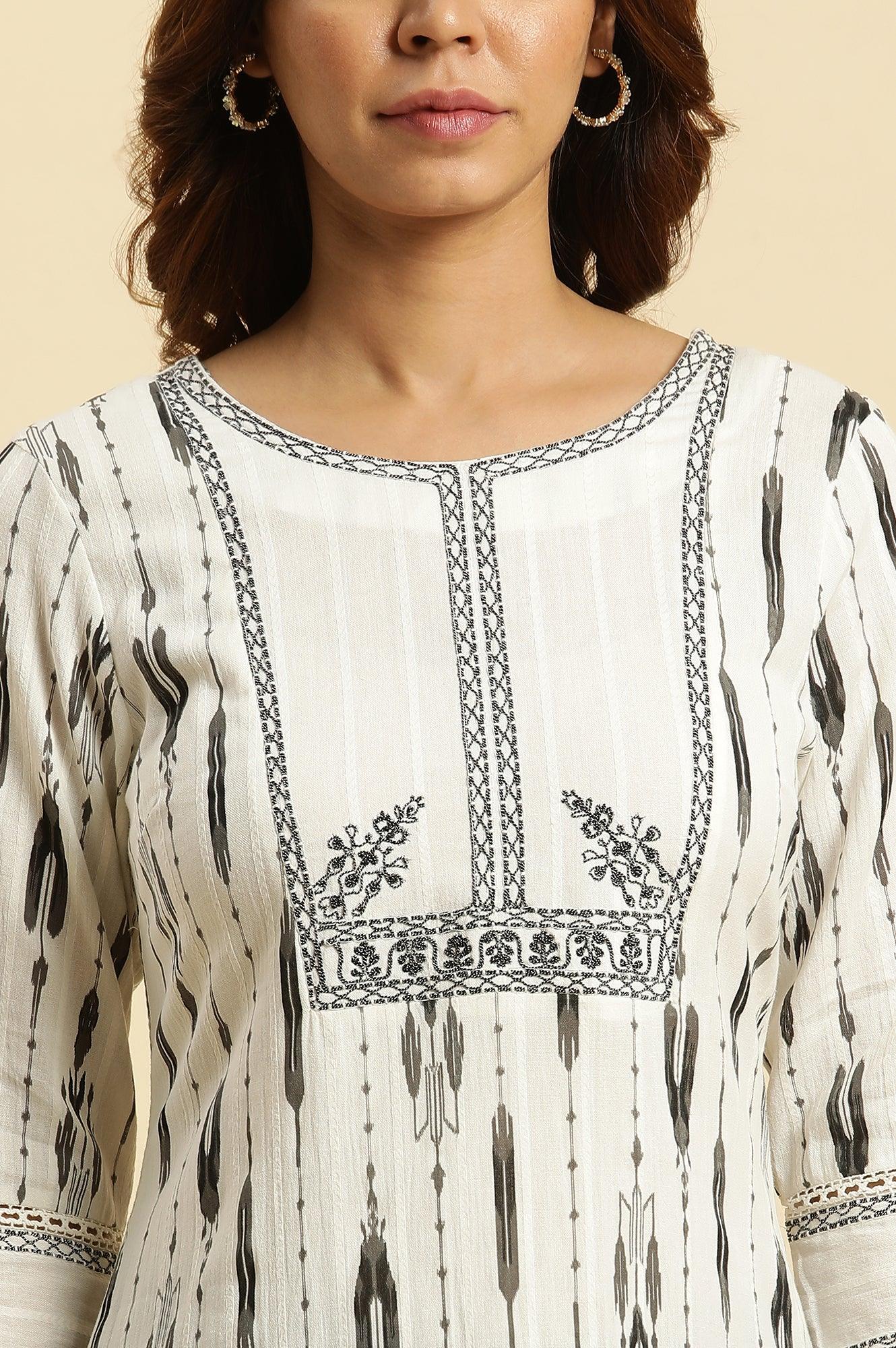 Off-White Textured Cotton Kurta With Black Ikkat Print - wforwoman