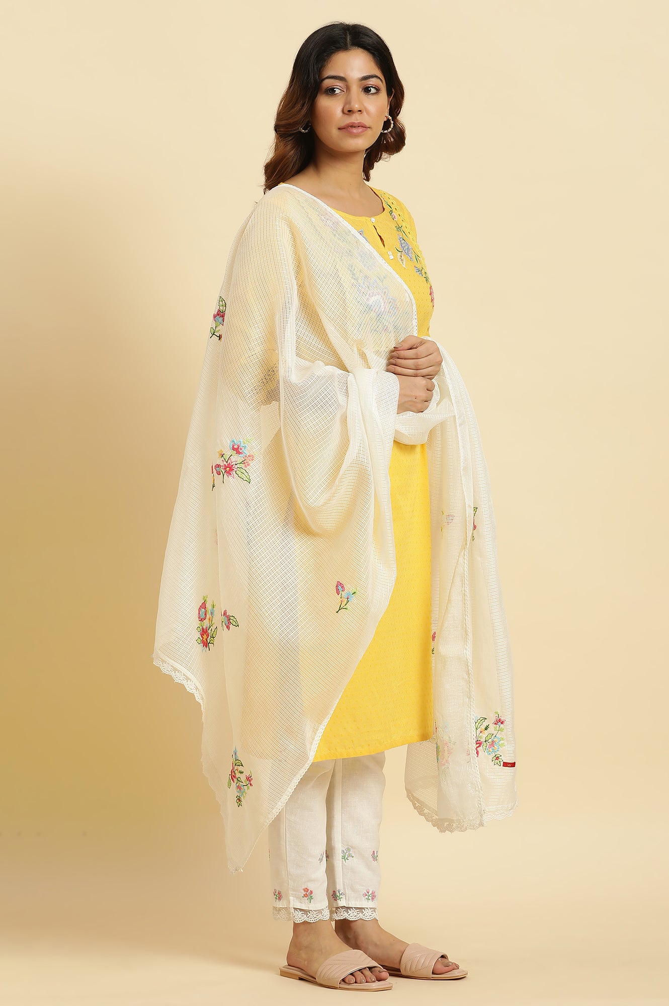 White Floral Embroidered Lace Trim Kota Dupatta