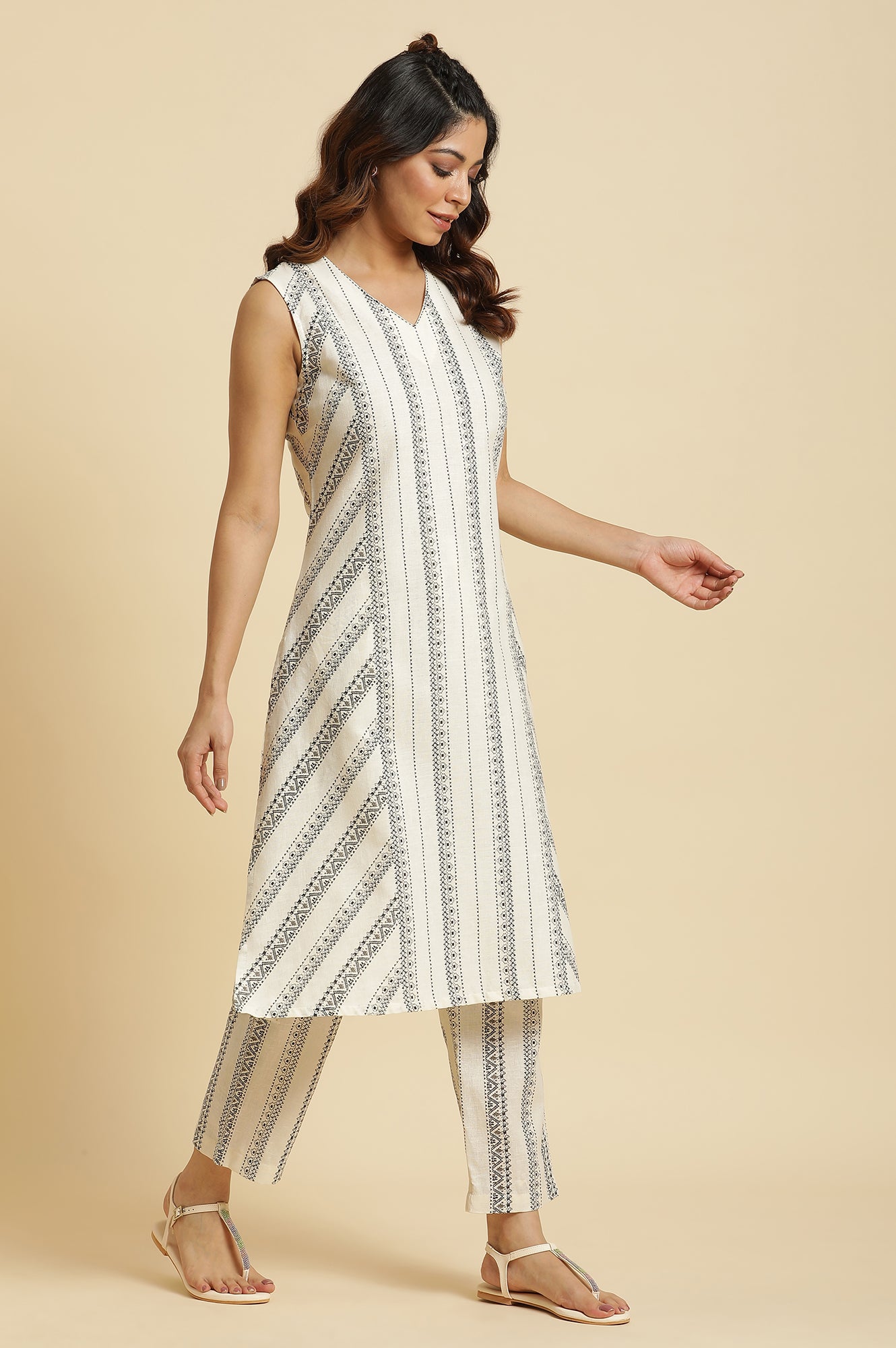 Ecru Printed Kurta & Pants Co-Ord Set With Kantha Detail - wforwoman