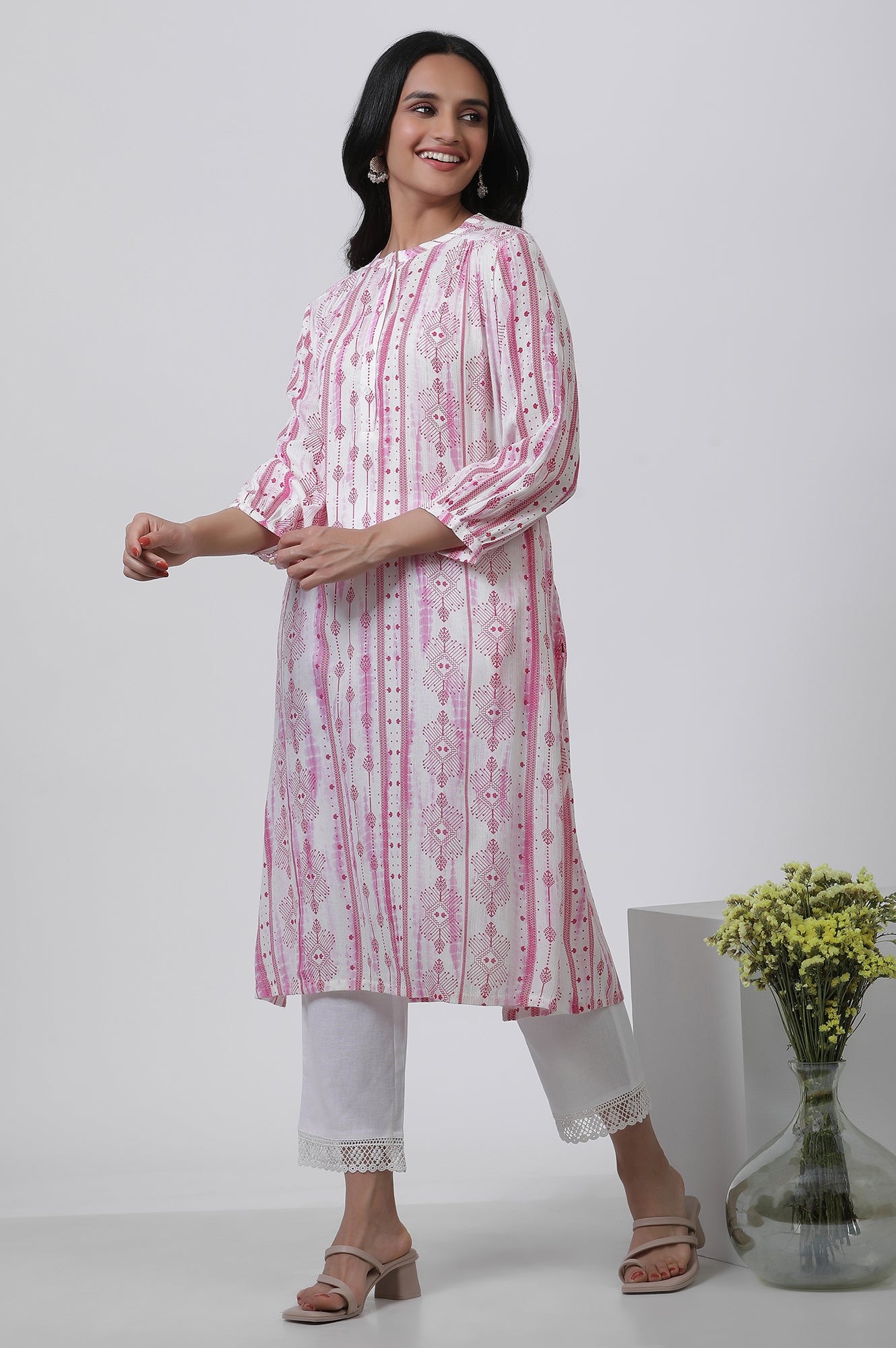 White & Pink Abstract Printed Kurta And Pants Set